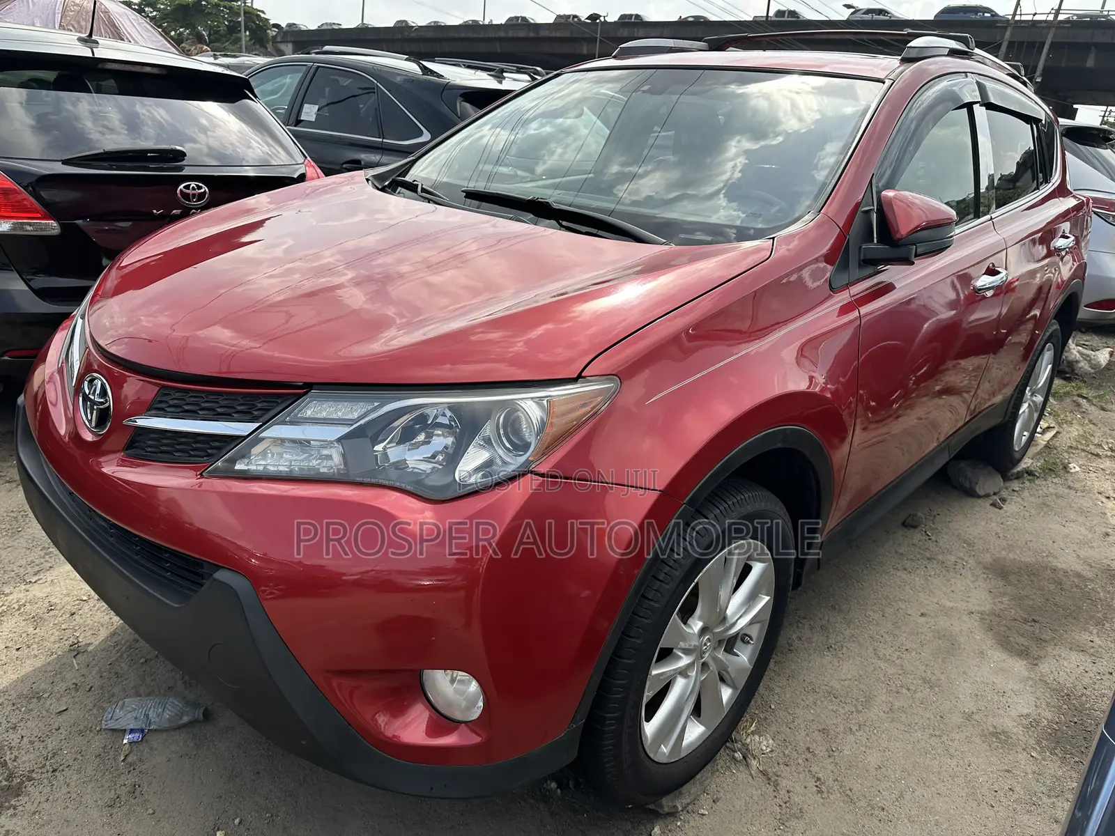 Toyota RAV4 Limited 4dr SUV (2.5L 4cyl 6A) 2015 Red