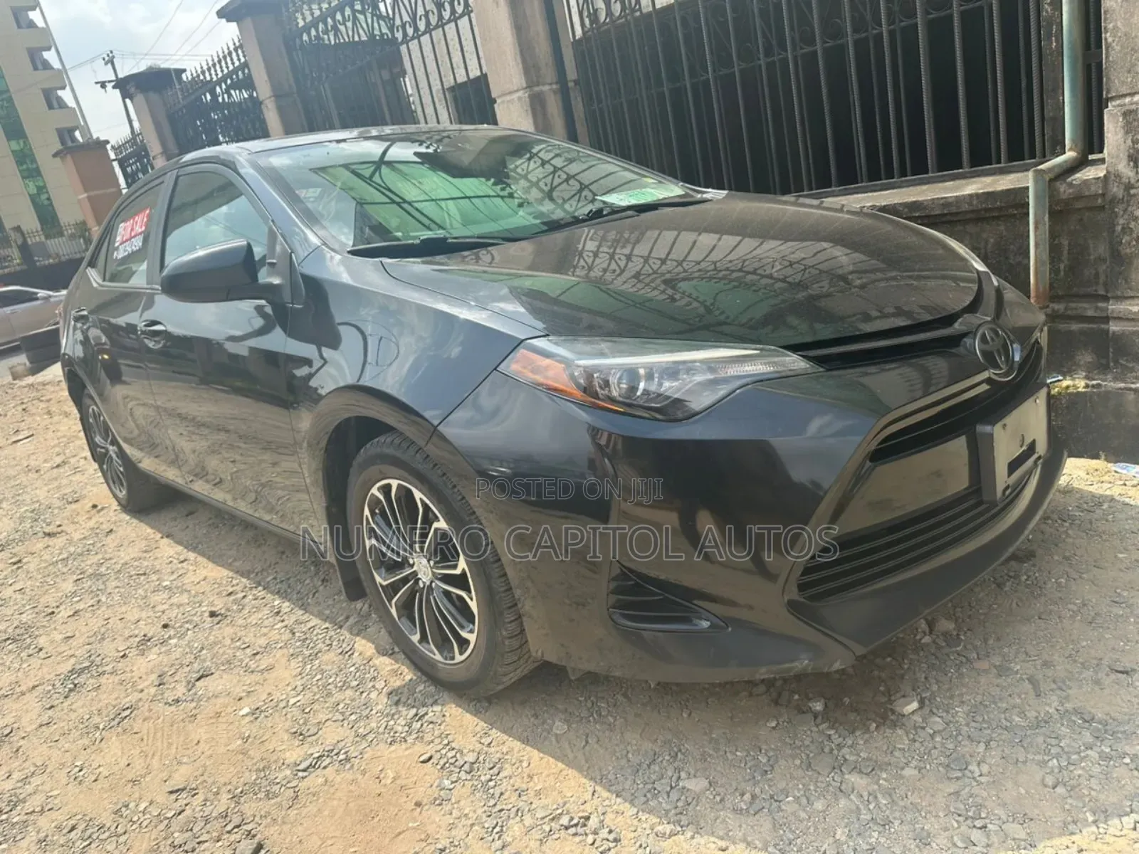 Toyota Corolla LE Eco (1.8L 4cyl 2A) 2018 Black