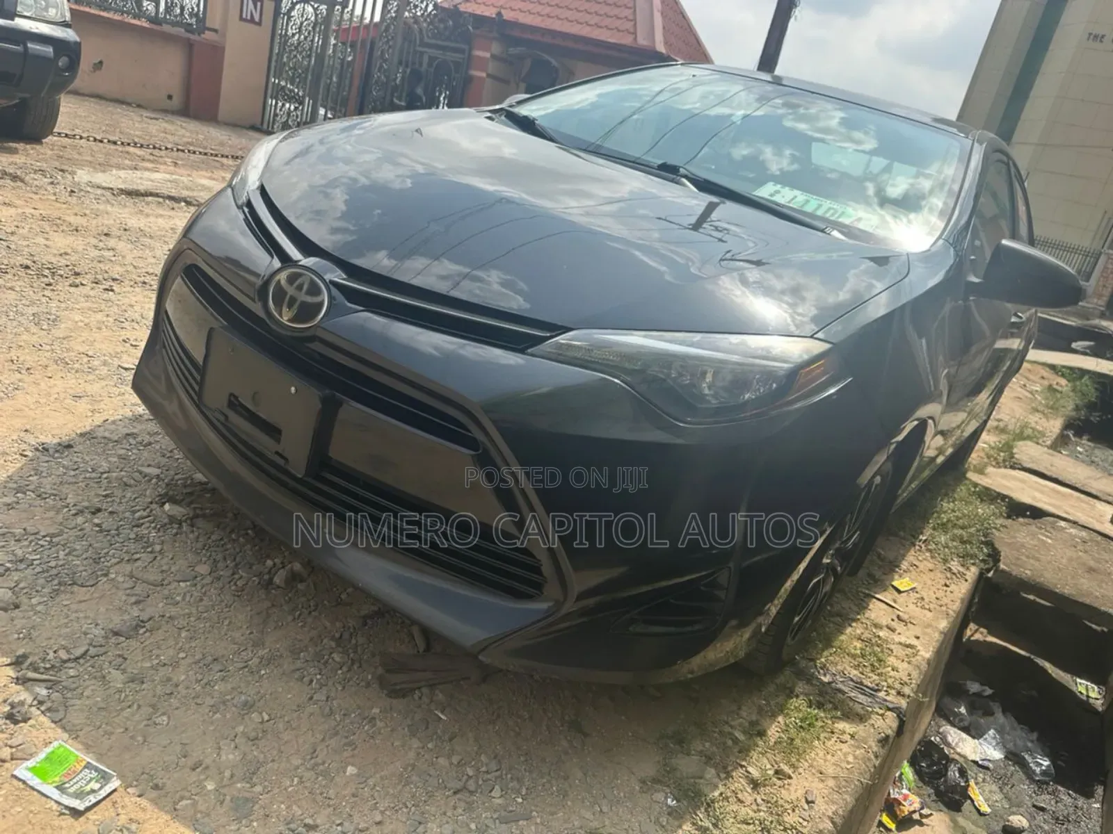 Toyota Corolla LE Eco (1.8L 4cyl 2A) 2018 Black