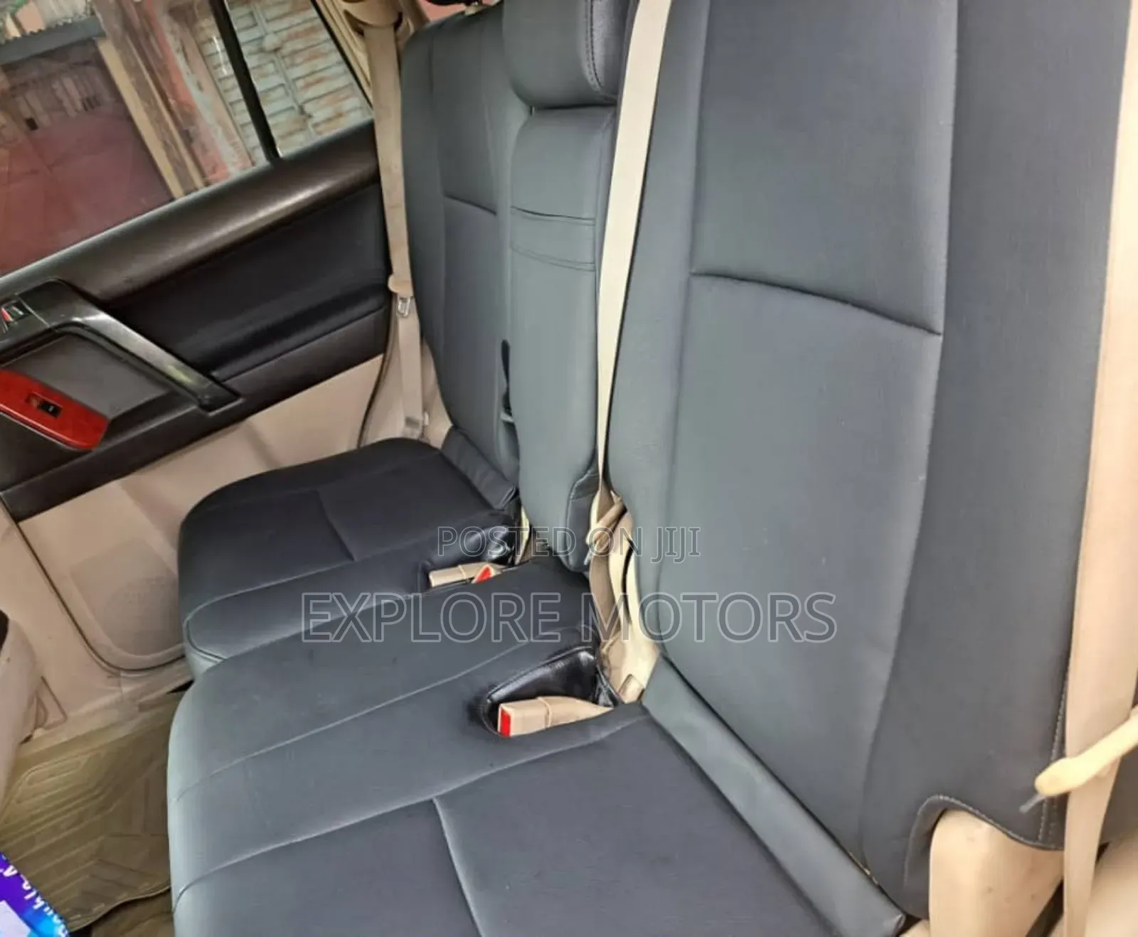 Toyota Land Cruiser Prado 2011 Black