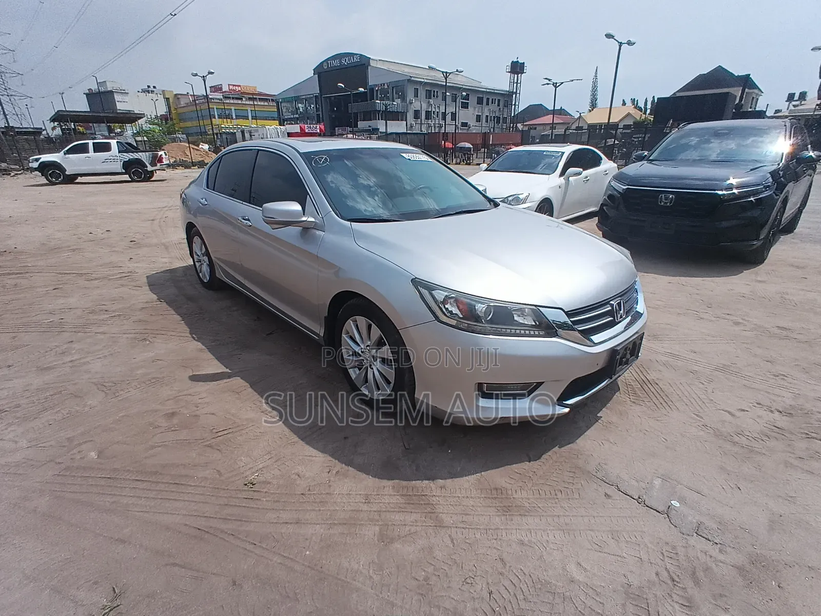 Honda Accord EX 4dr Sedan FWD (2.4L 4cyl 2A) 2013 Silver