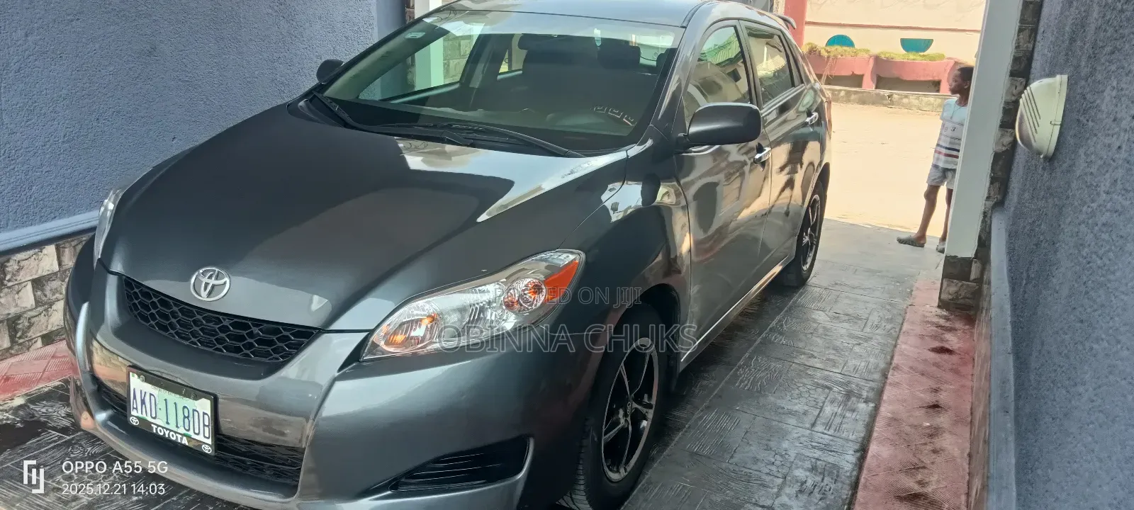 Toyota Matrix S Hatchback AWD (2.4L 4cyl 4A) 2009 Gray