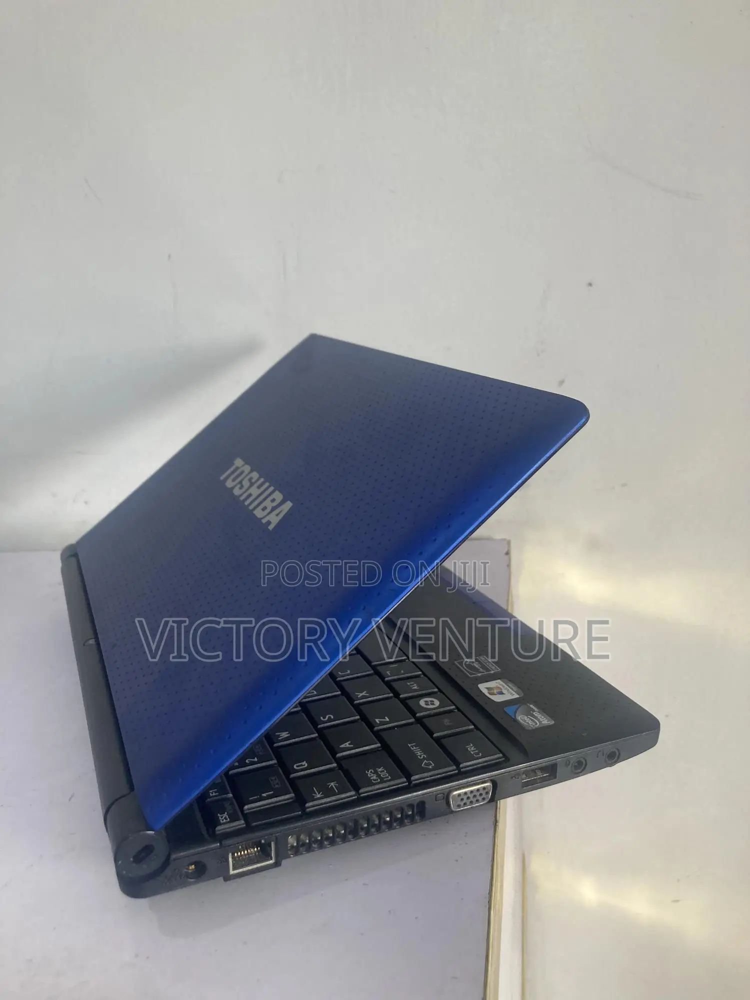 Laptop Toshiba NB510 1GB Intel Atom HDD 250GB