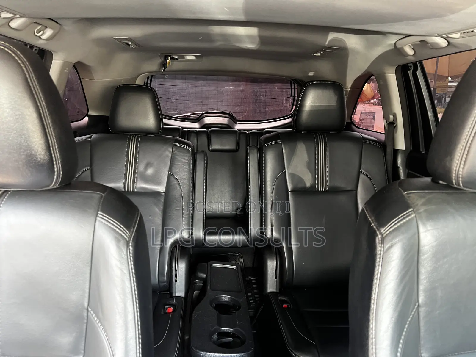 Toyota Highlander SE 4x4 V6 (3.5L 6cyl 8A) 2017 Gray
