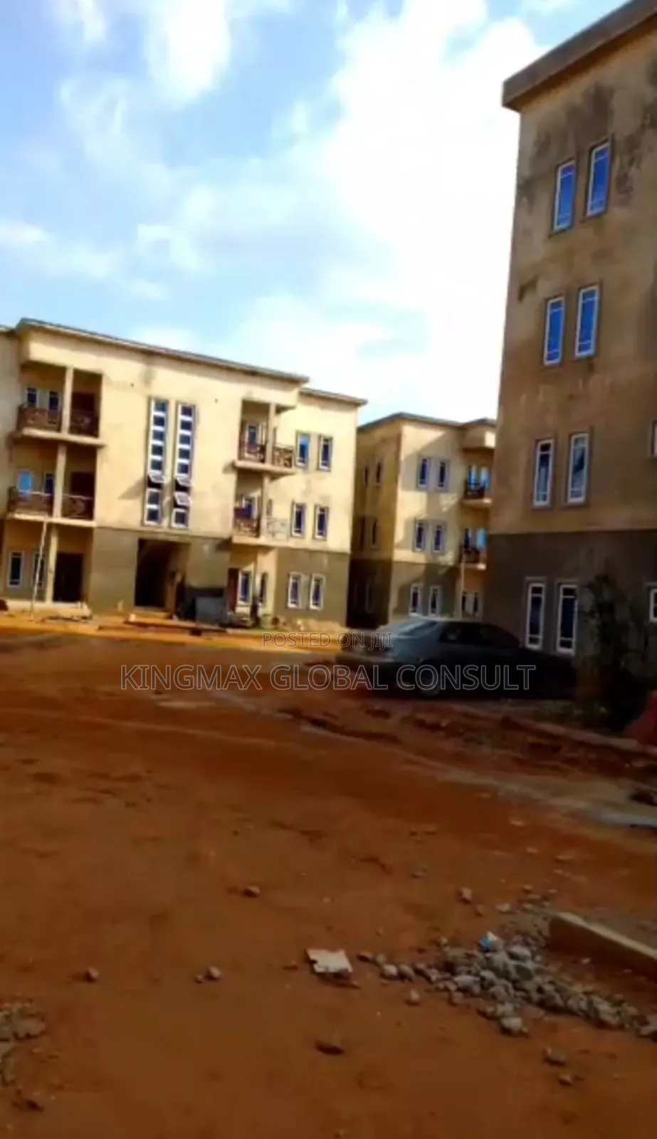 4bdrm Apartment in Lugbe Abuja for sale