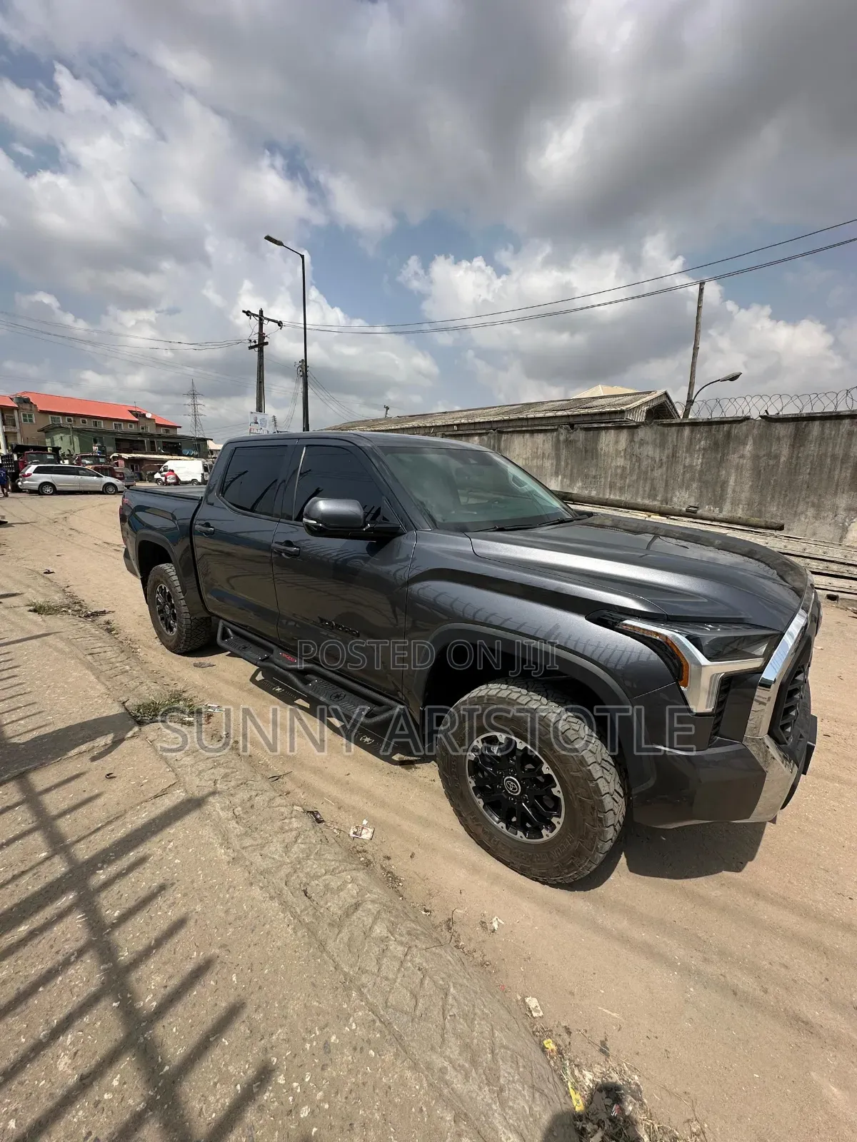 Toyota Tundra 2023 Gray
