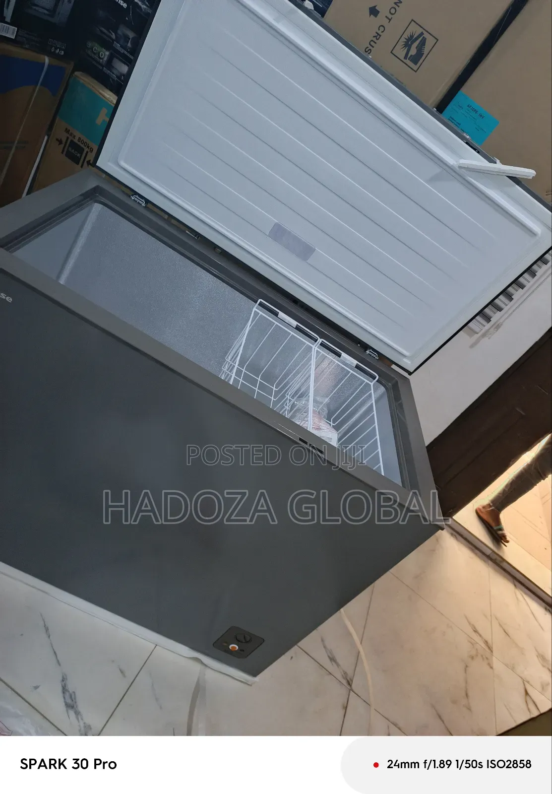 Hisense 297l Fc390sh Chest Freezer (Silver)