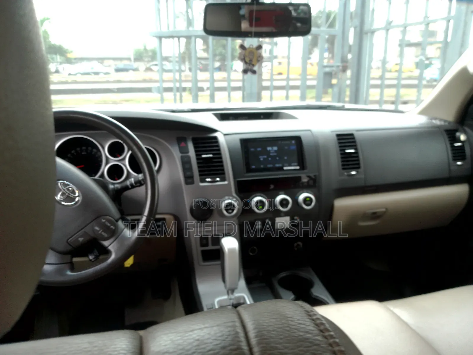 Toyota Sequoia Limited 4dr SUV (5.7L 8cyl 6A) 2010