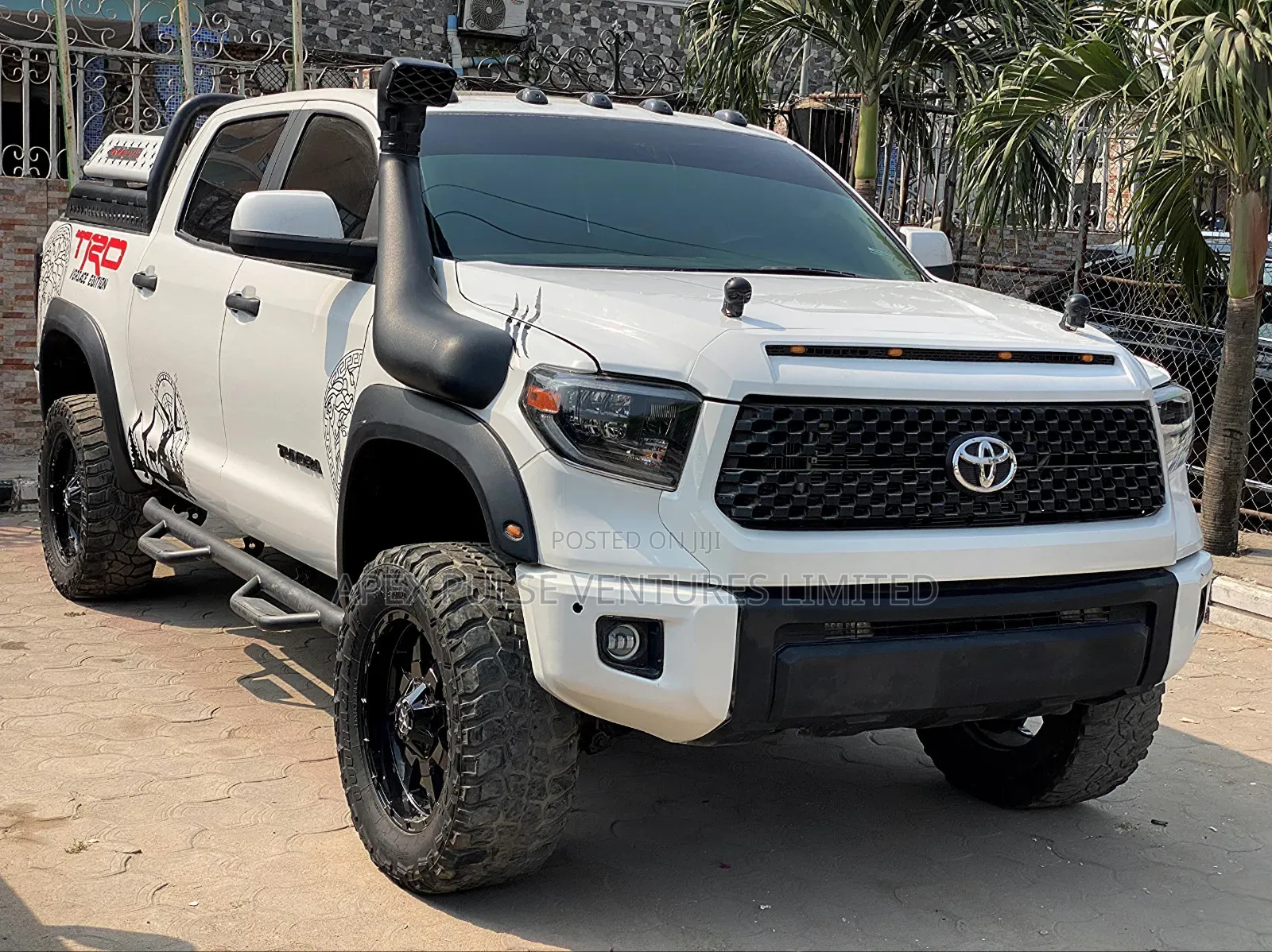 Toyota Tundra CrewMax Limited 5.7L 2012 White