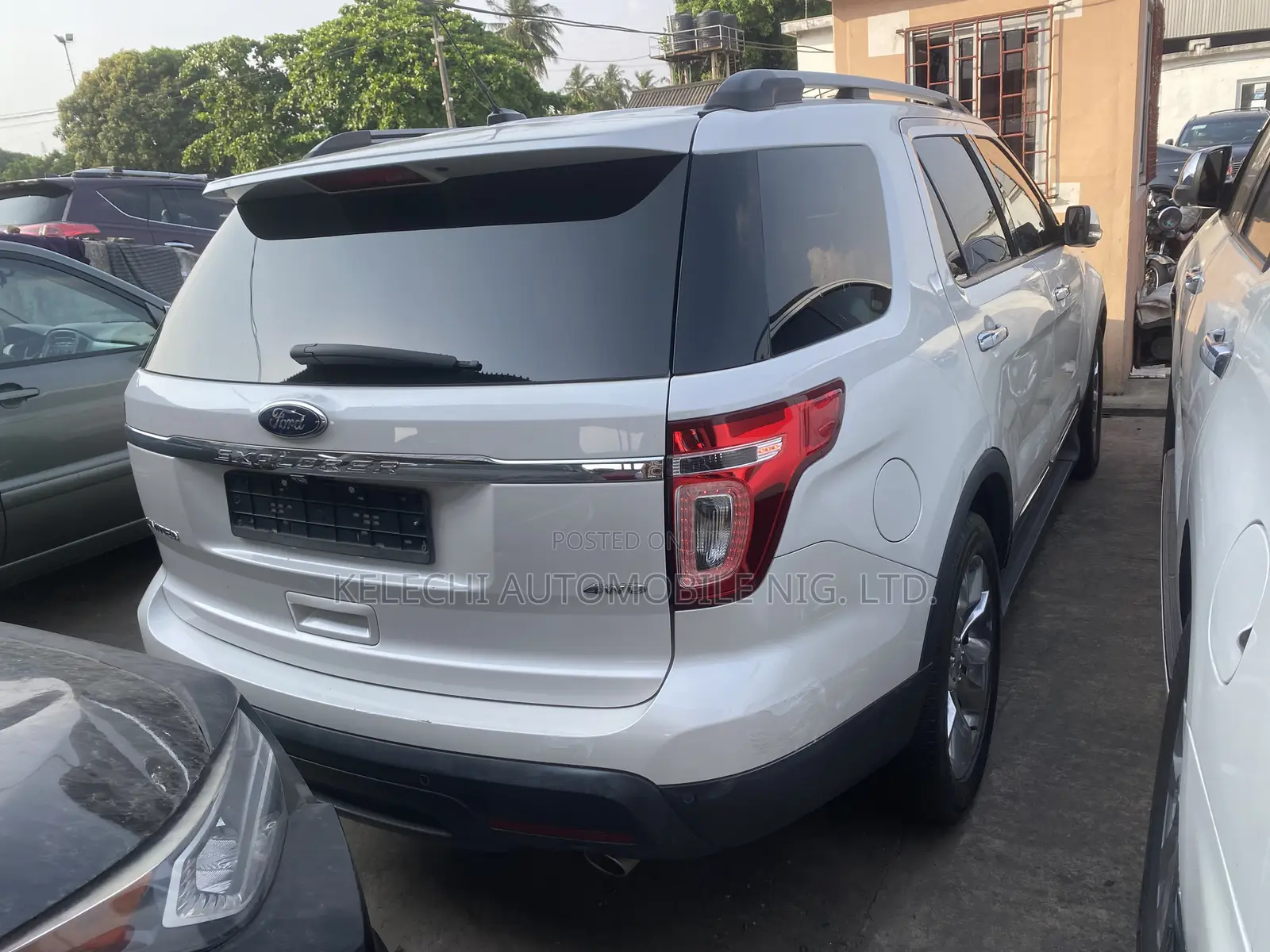 Ford Explorer Limited 4dr 4x4 (3.5L 6cyl 6A) 2013 White