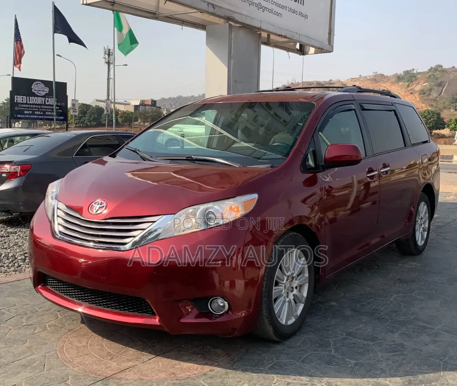 Toyota Sienna 2017 Red