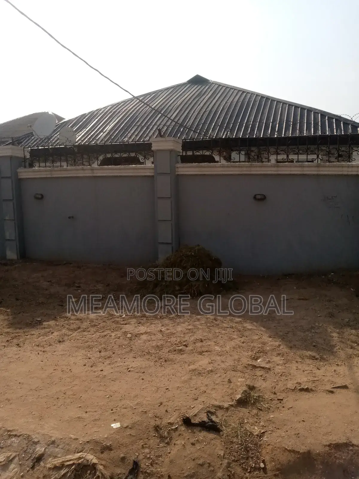 7bdrm House in Poka, Epe for sale