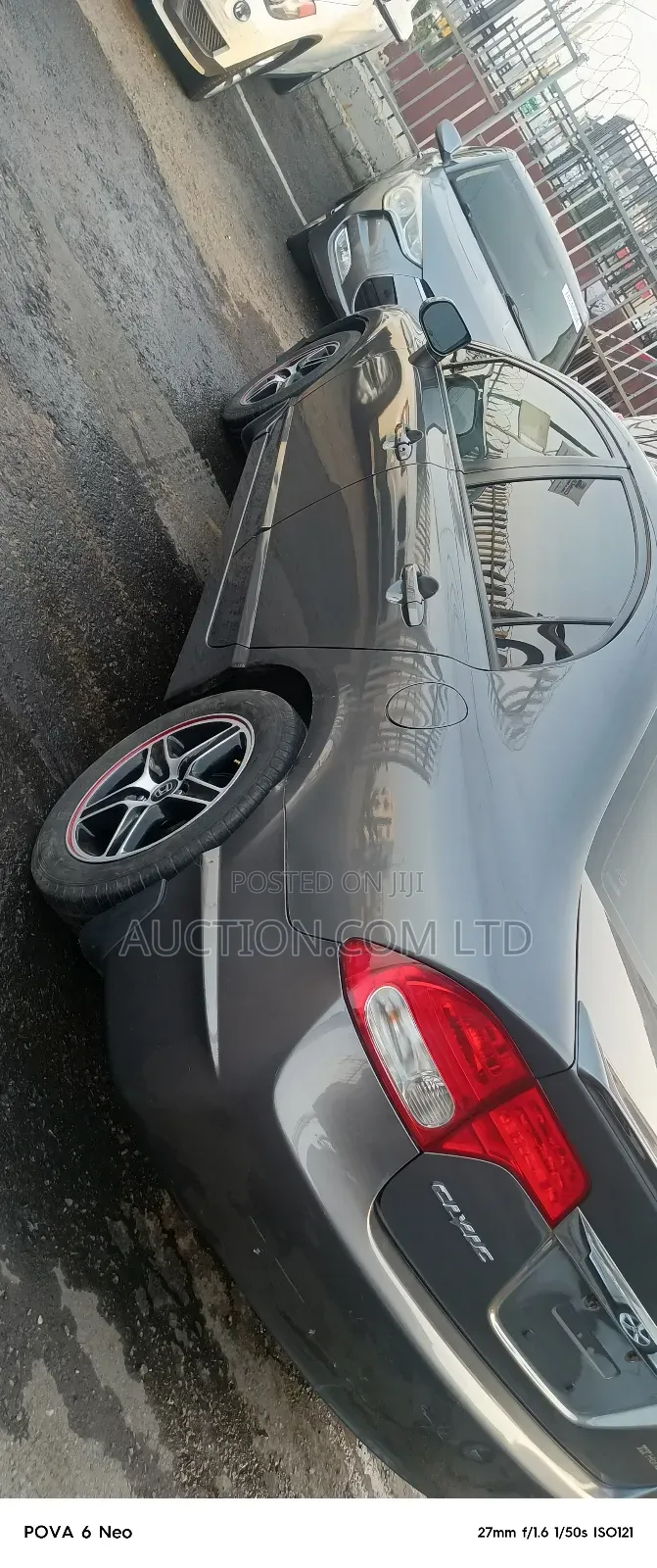 Honda Civic 1.8 5 Door Automatic 2010 Gray