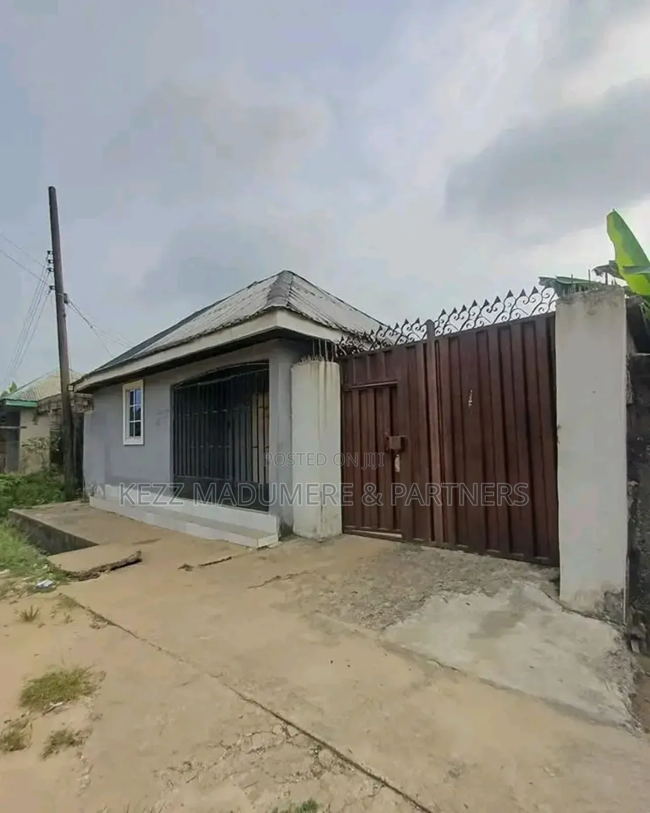 5bdrm Block of Flats in Rumuekini, Port for sale