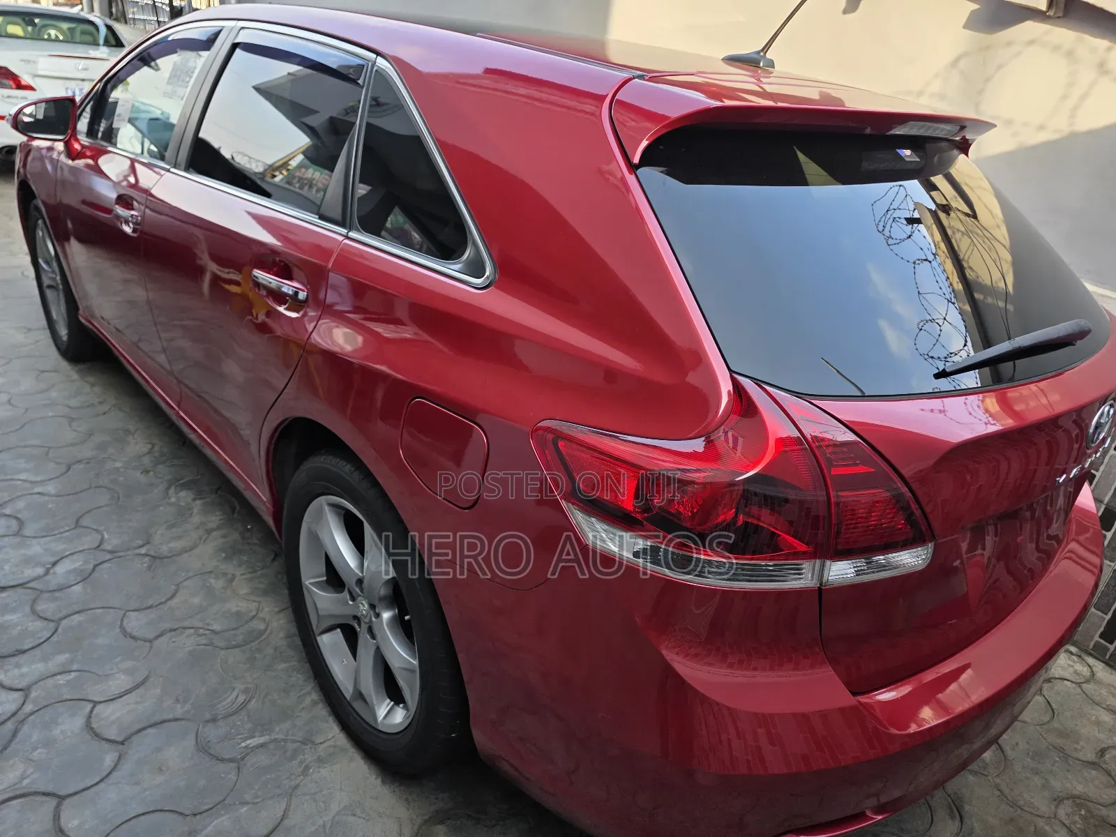Toyota Venza XLE 4dr Wagon AWD (3.5L 6cyl 6A) 2015 Red