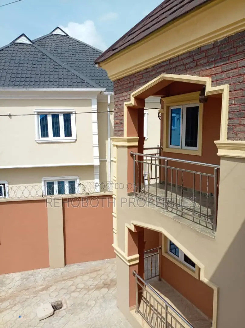 2bdrm Apartment in Akoto Estate Elebu, Akala Express for rent
