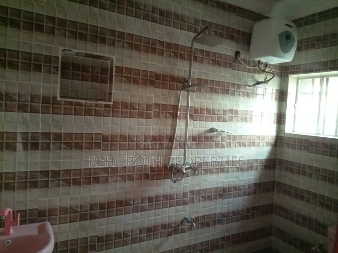 2bdrm Apartment in Akoto Estate Elebu, Akala Express for rent