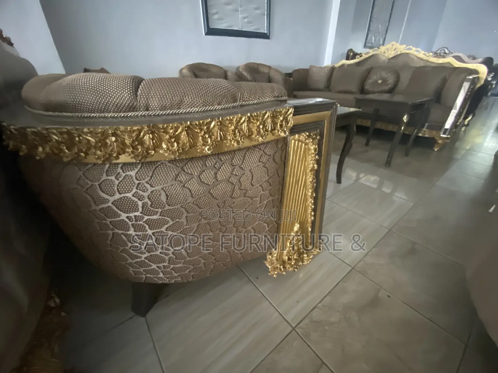 Quality Imported Royal Chair