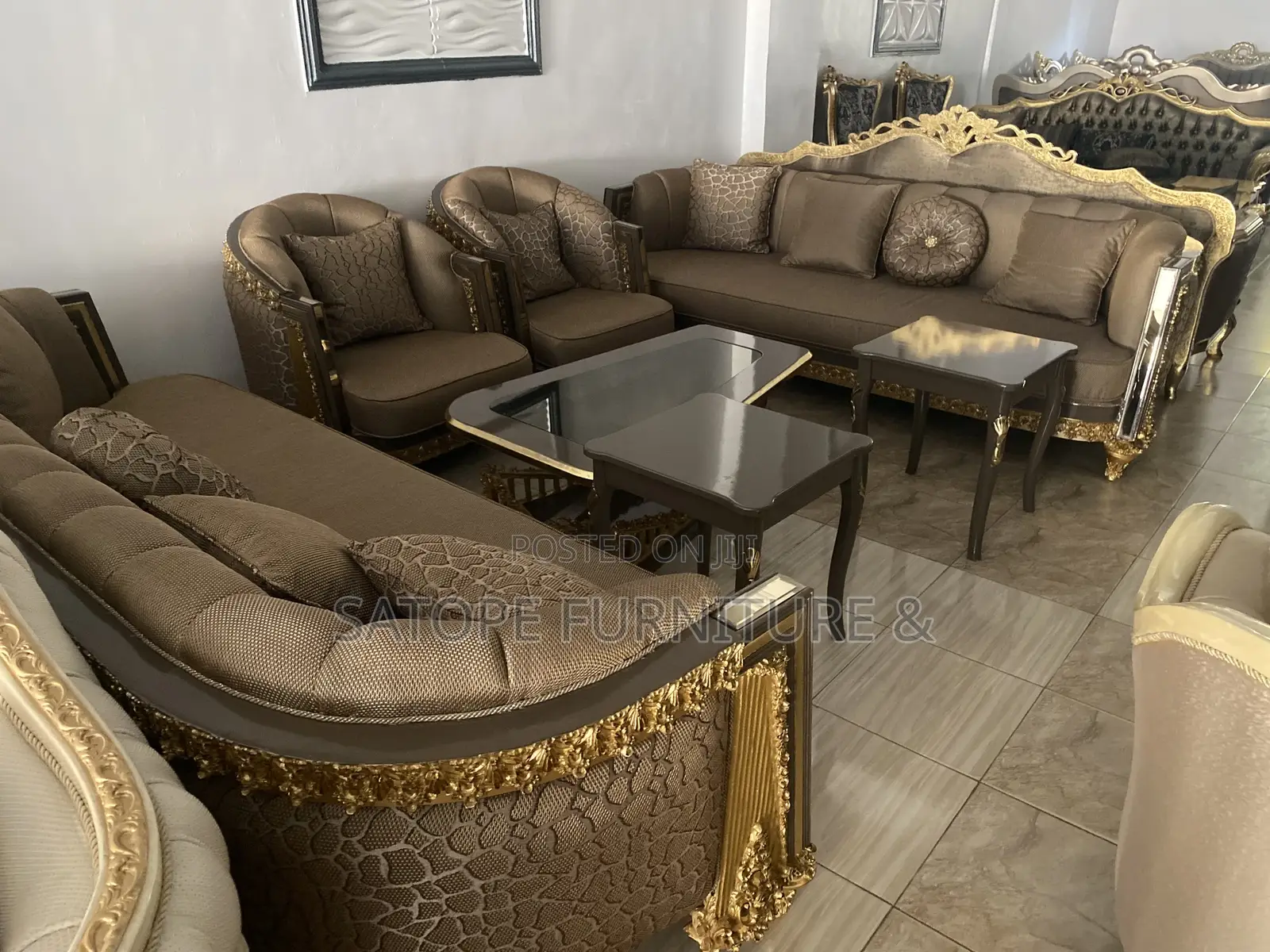 Quality Imported Royal Chair