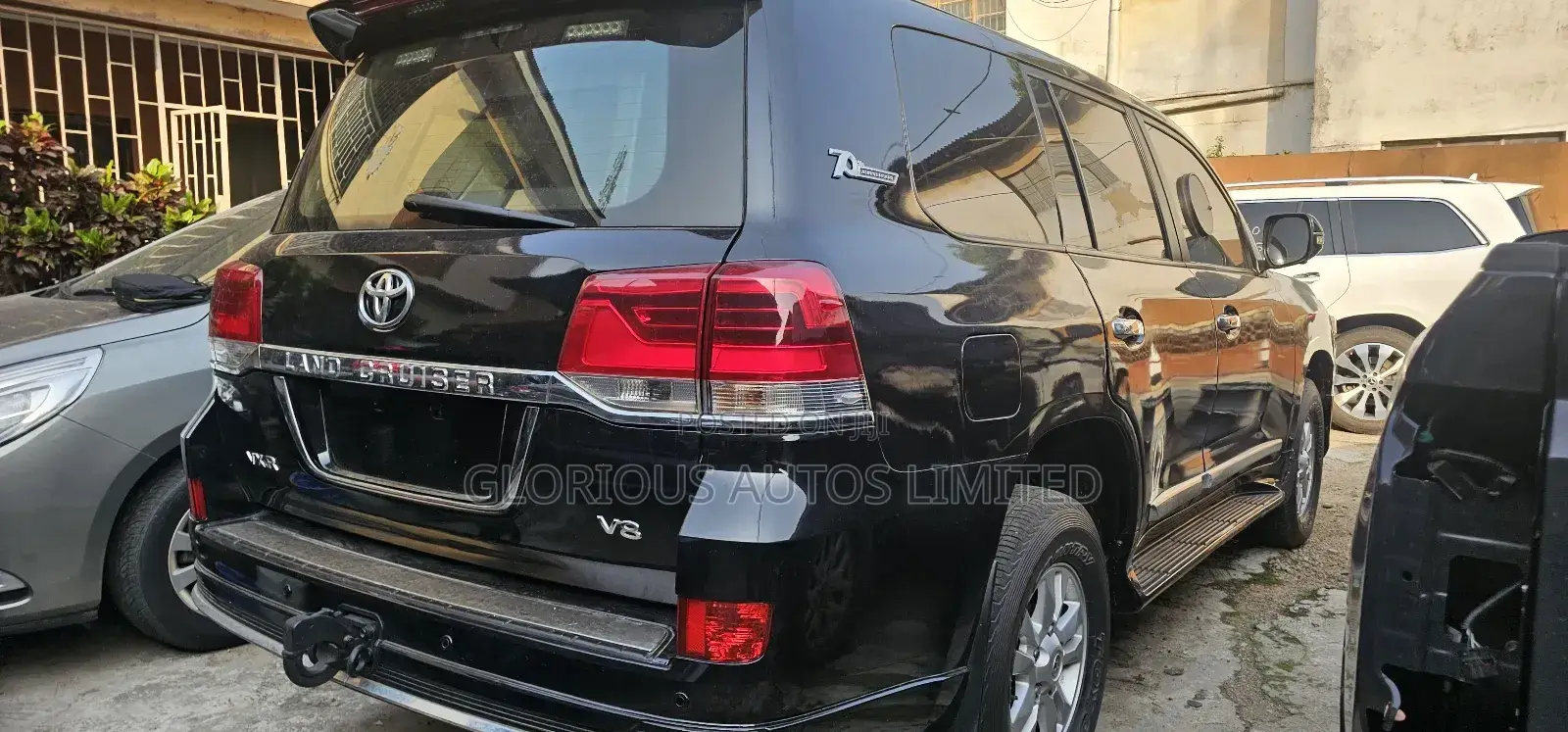 Toyota Land Cruiser 4.7 VX-R 2011 Black