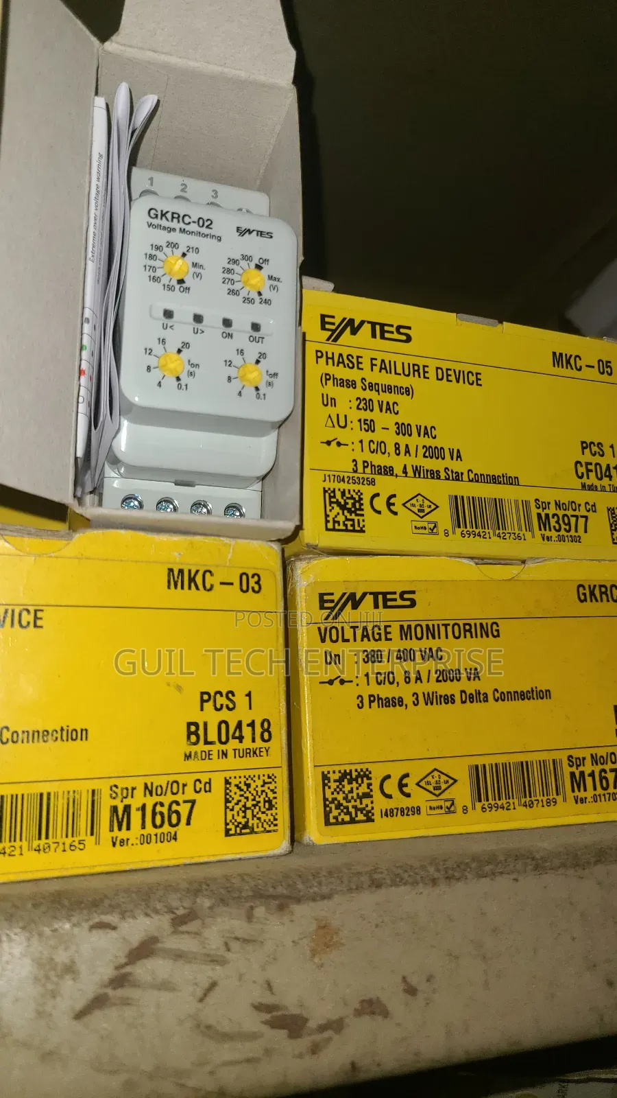 Voltage Monitoring Device