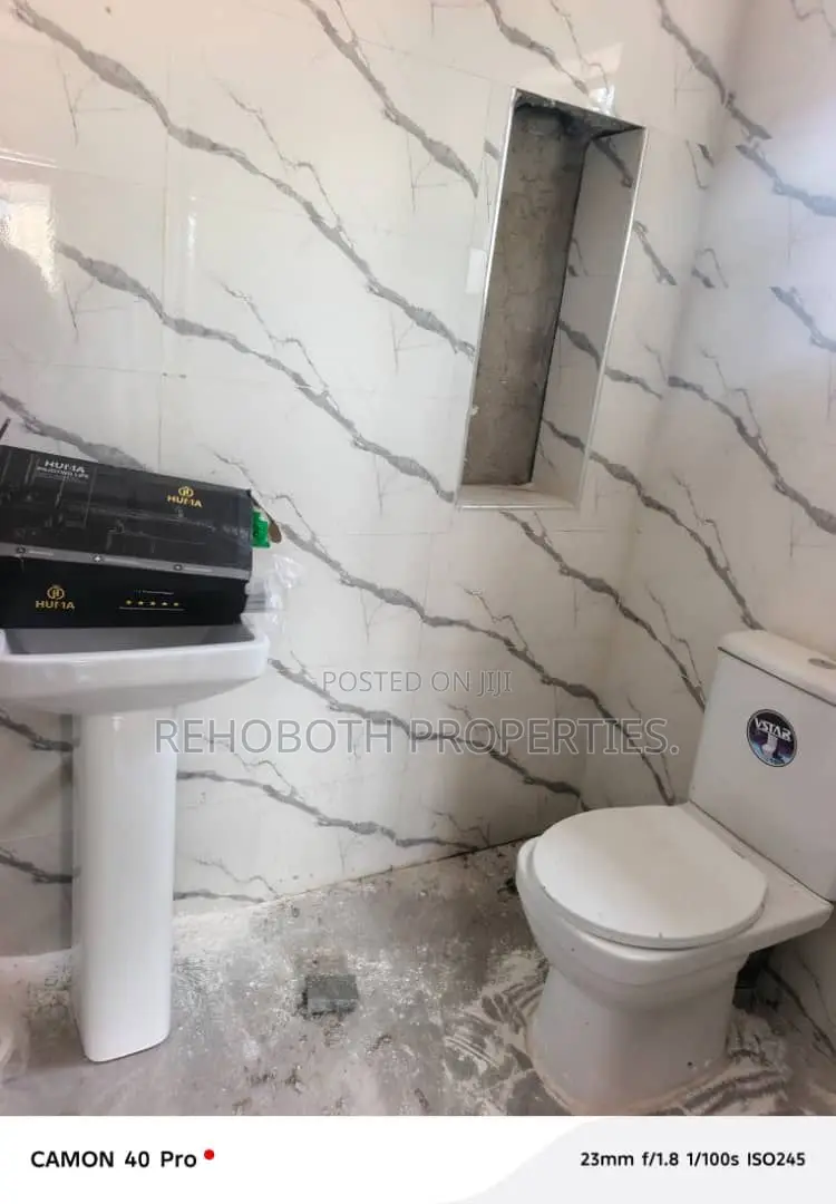 2bdrm Apartment in Oke Ibadan Estate, Akobo for rent