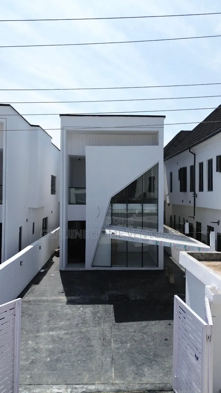 5bdrm Duplex in Vgc, Ikota for sale