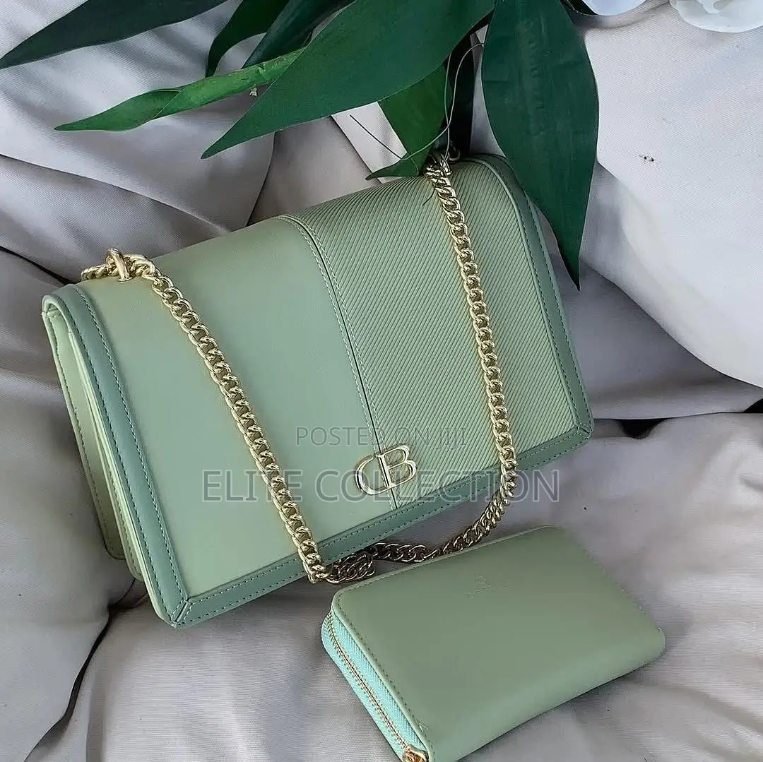 Luxe Chrisbella Beauties! Comes With the Cute Purse. *_Quality_* 