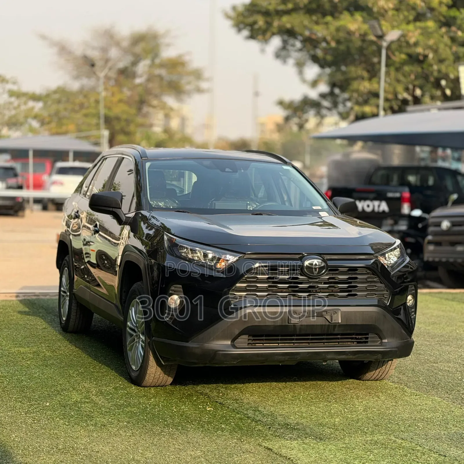 Toyota RAV4 LE 2021 Black