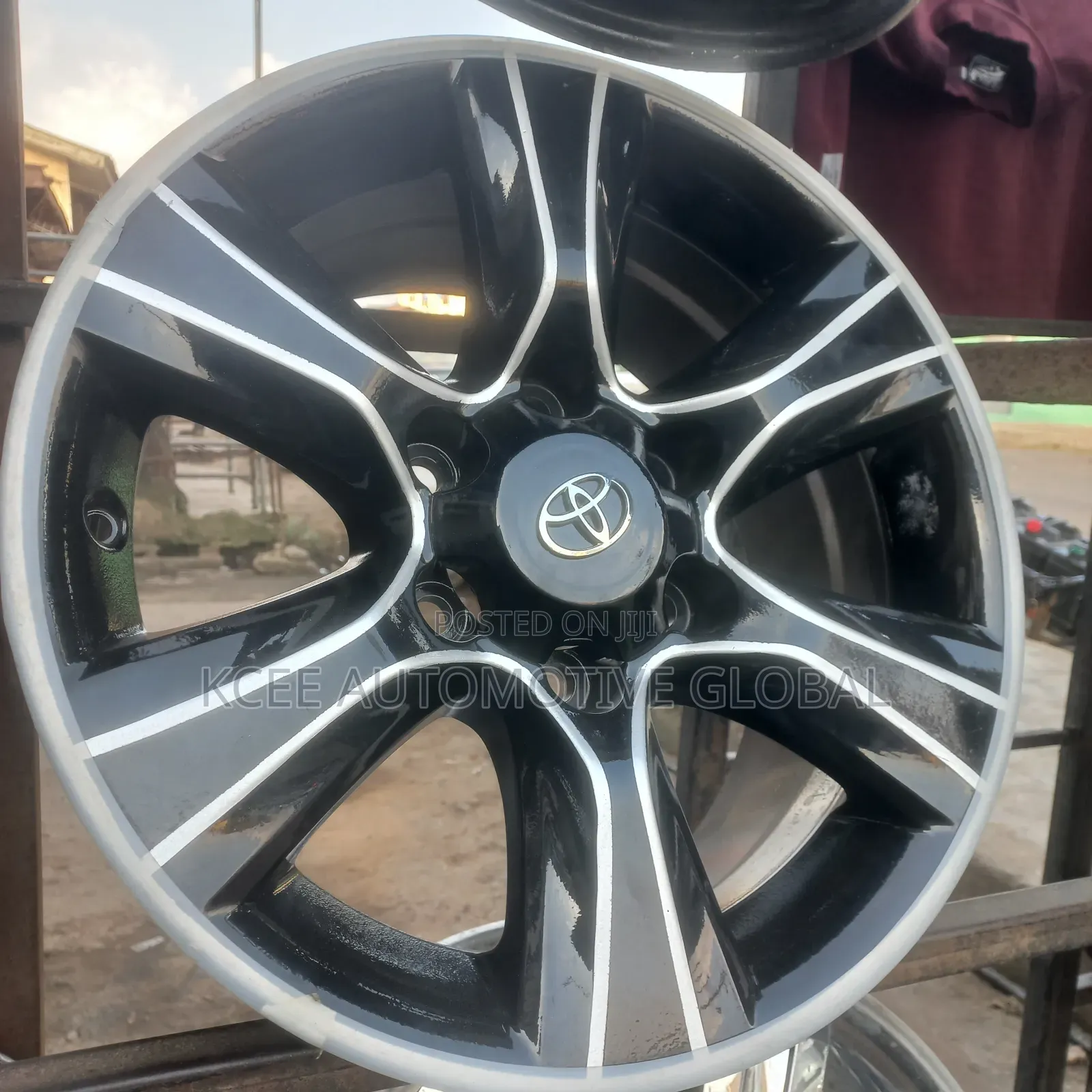Toyota 4runer 17"Inches Rim