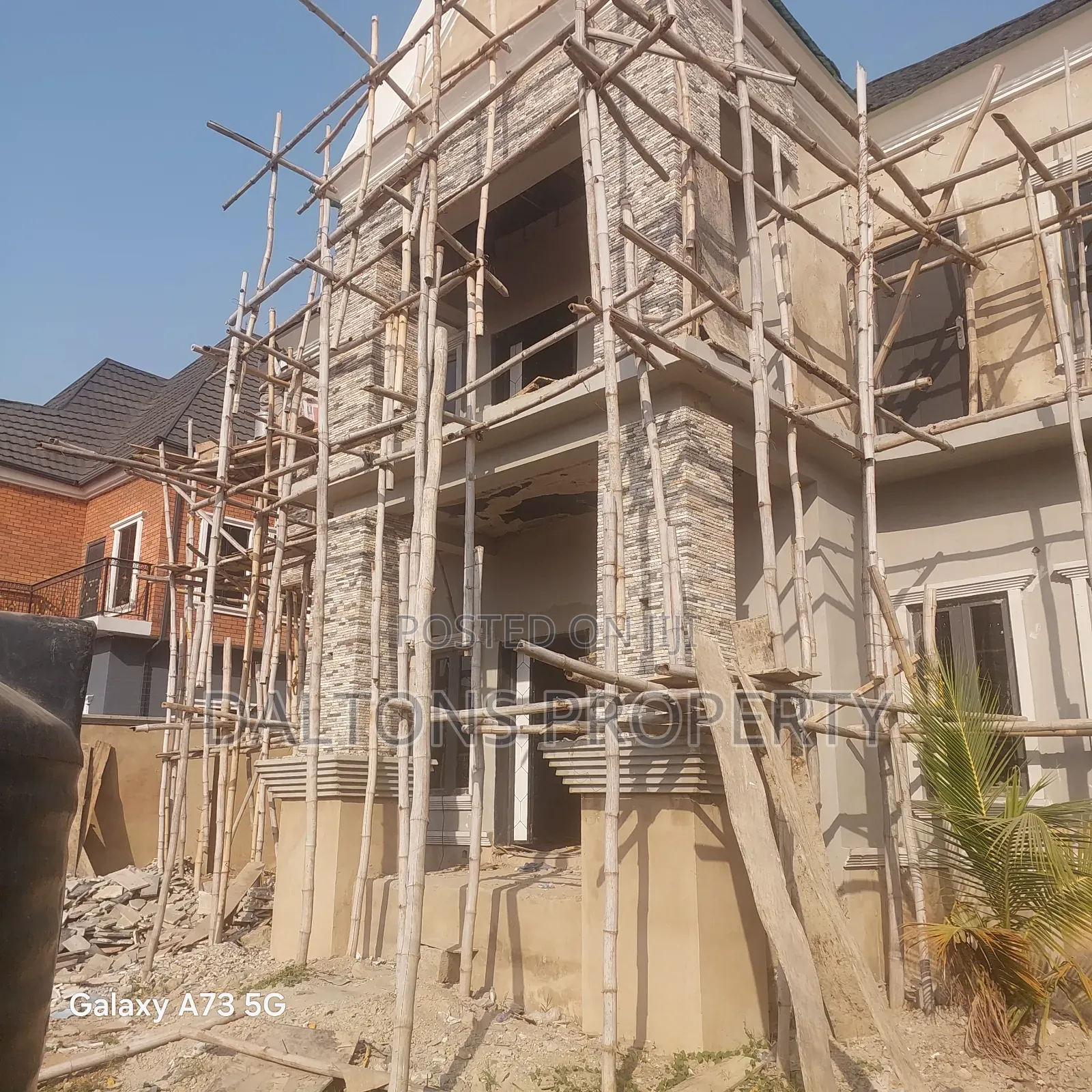 5bdrm Duplex in Victory Court, Lugbe District for sale