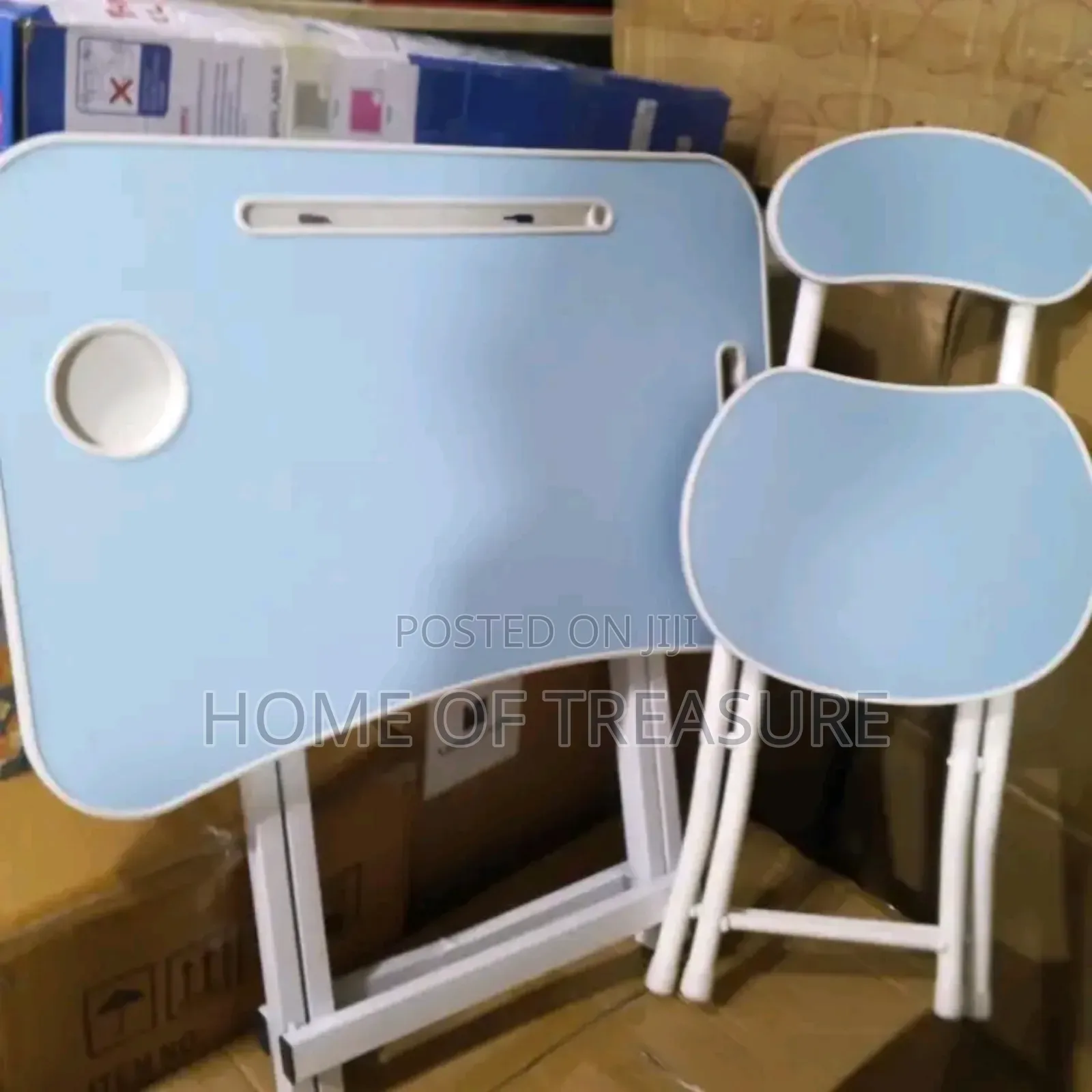 Foldable Reading Laptop Table and Chair Set With Wood-Like Surface