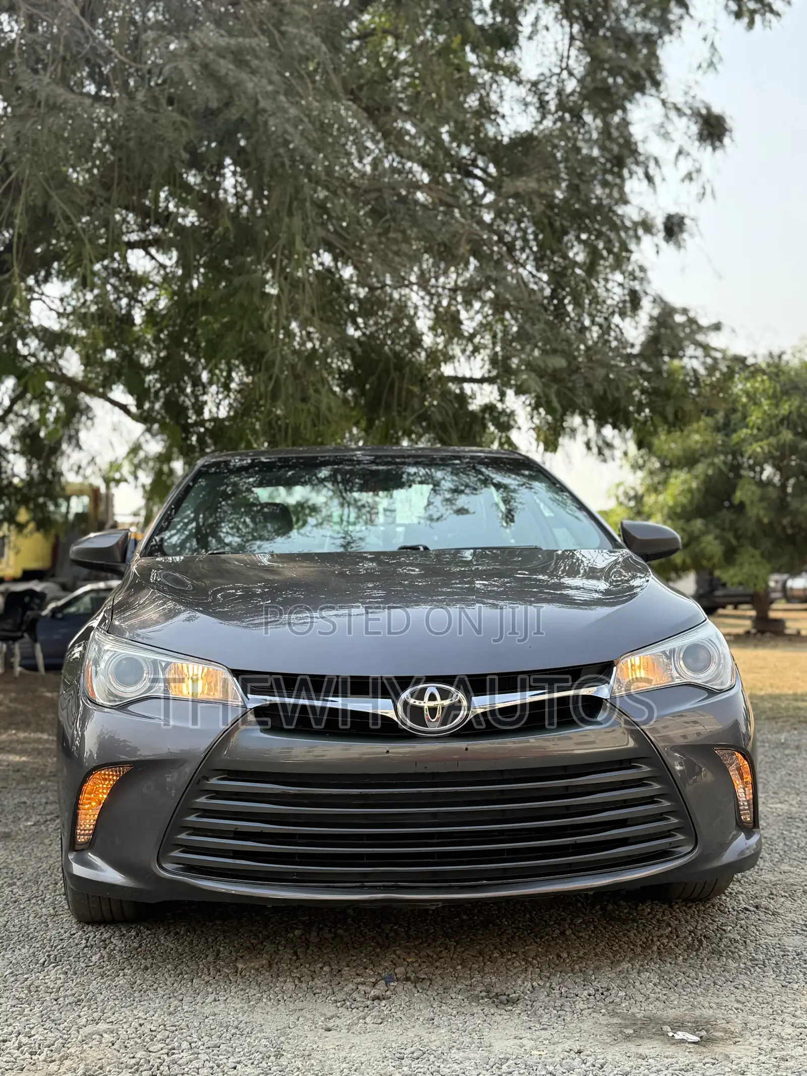 Toyota Camry LE 4dr Sedan (2.5L 4cyl 6A) 2015 Gray