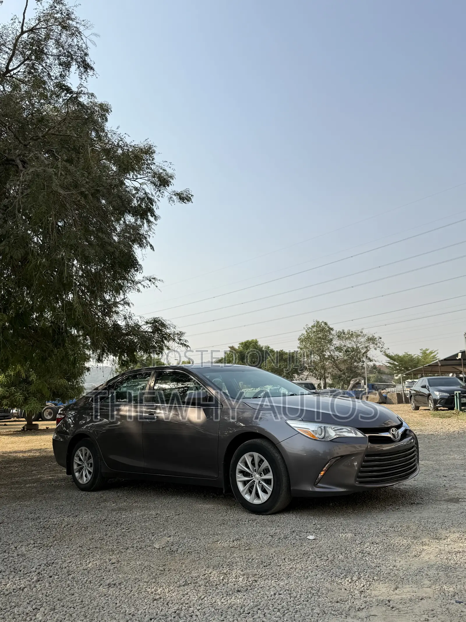 Toyota Camry LE 4dr Sedan (2.5L 4cyl 6A) 2015 Gray