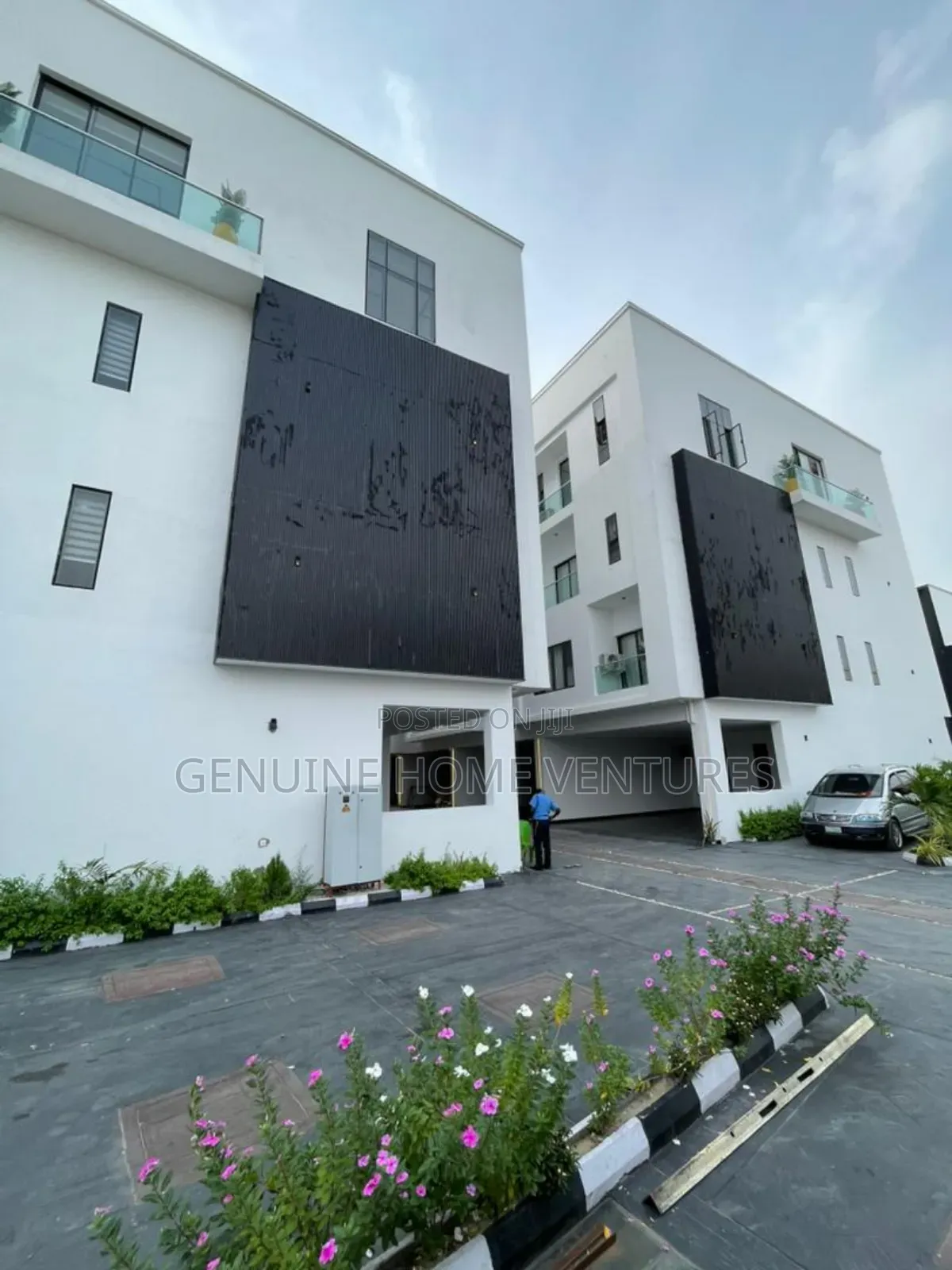 4bdrm Penthouse in Ikate for sale