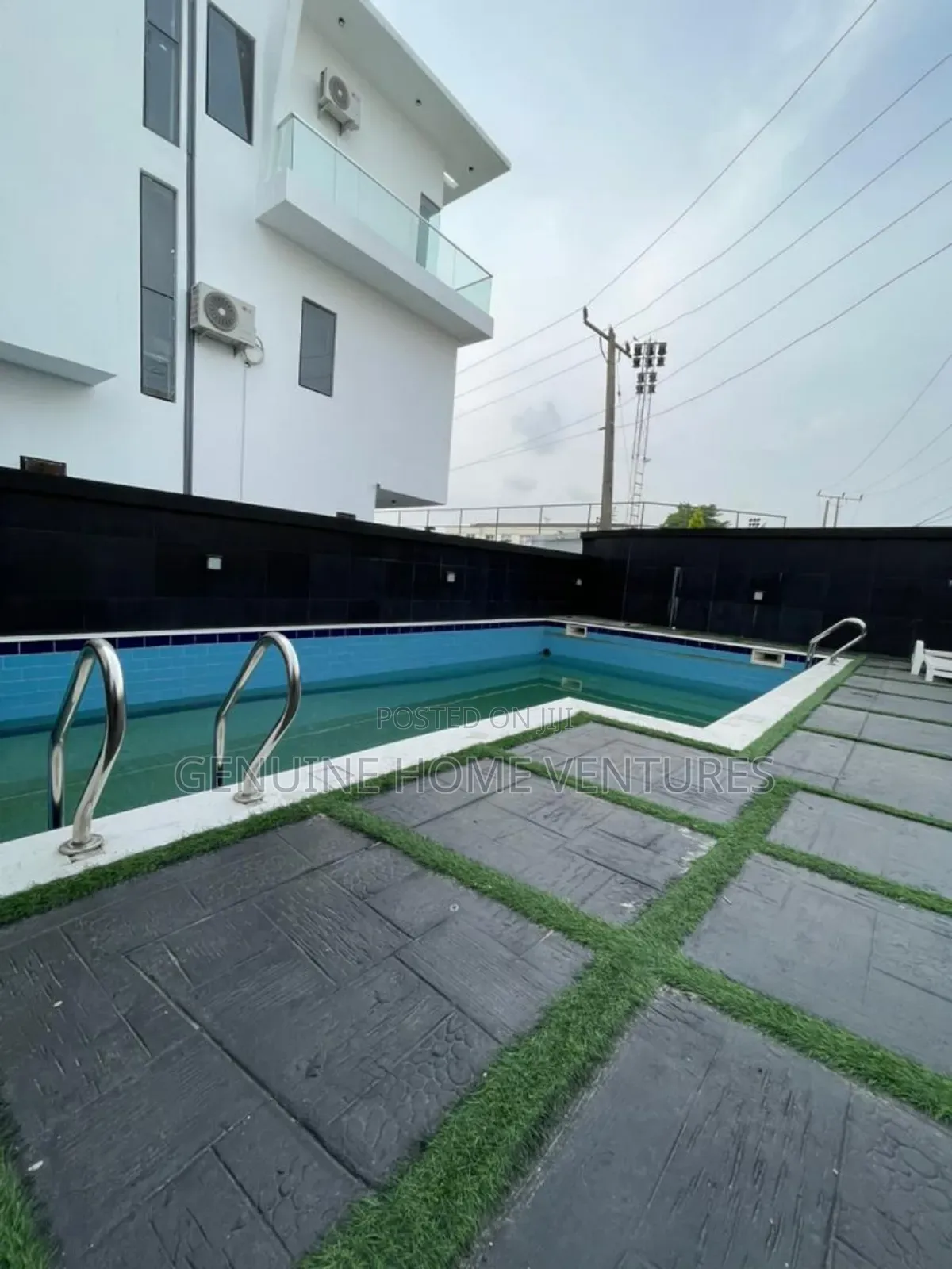 4bdrm Penthouse in Ikate for sale