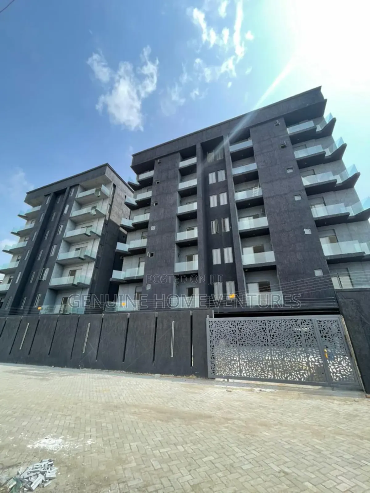 3bdrm Apartment in Ikate for sale
