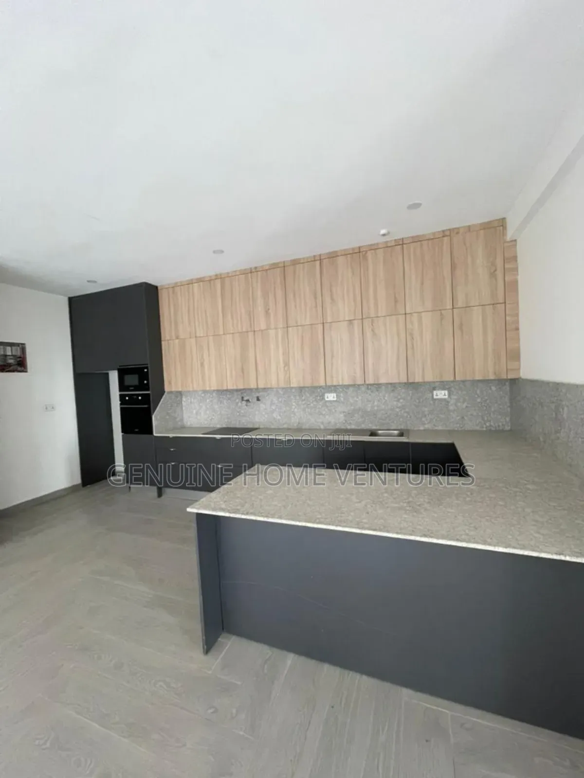 3bdrm Apartment in Ikate for sale