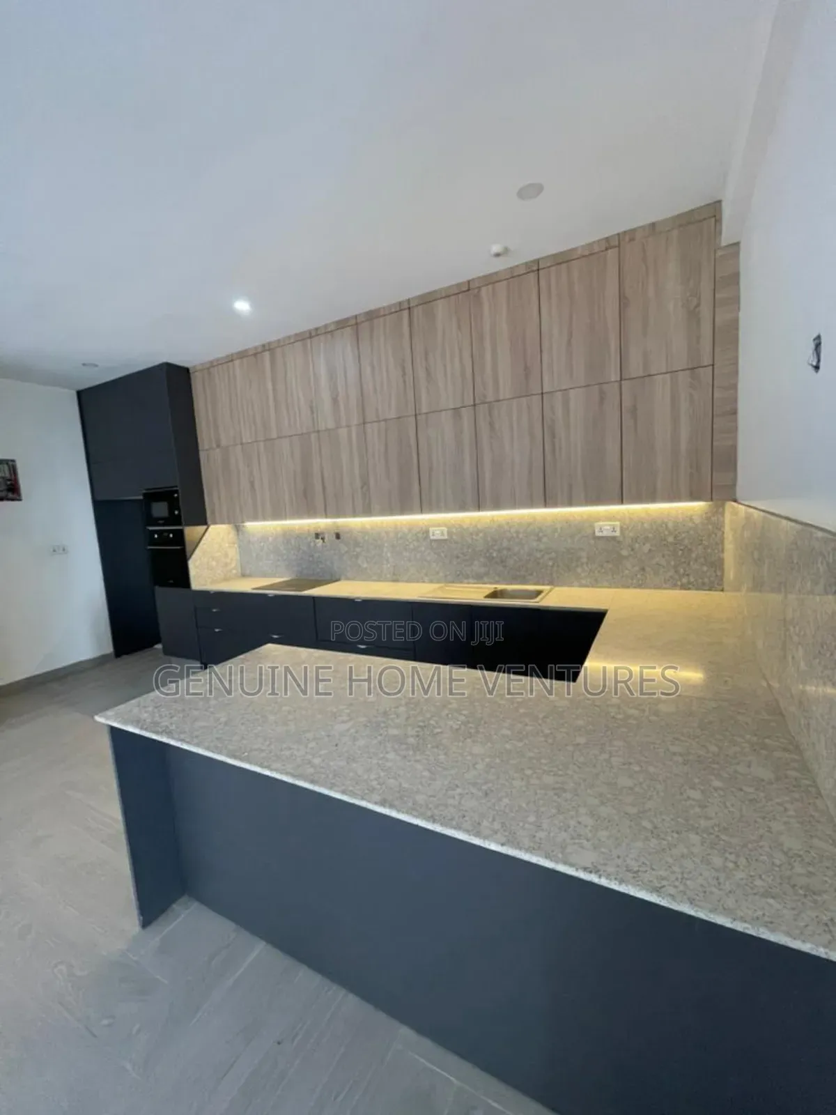 3bdrm Apartment in Ikate for sale