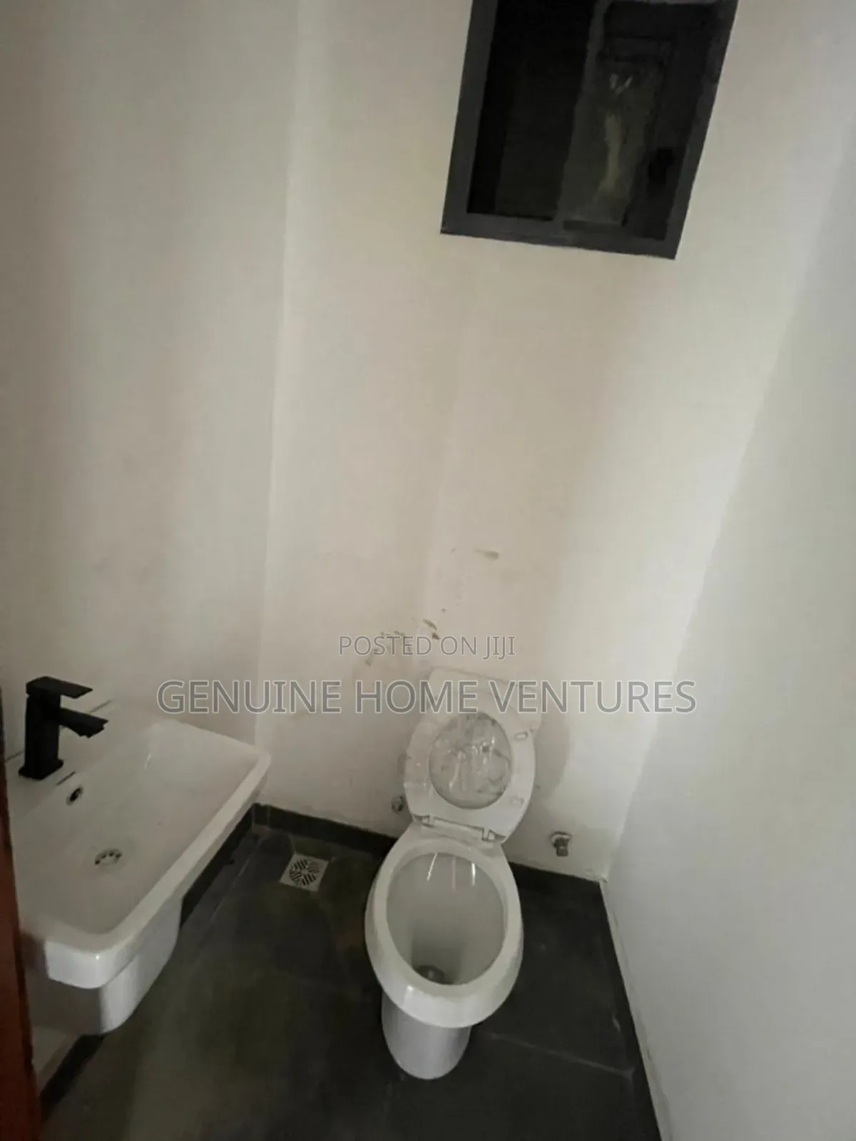 3bdrm Apartment in Ikate for sale