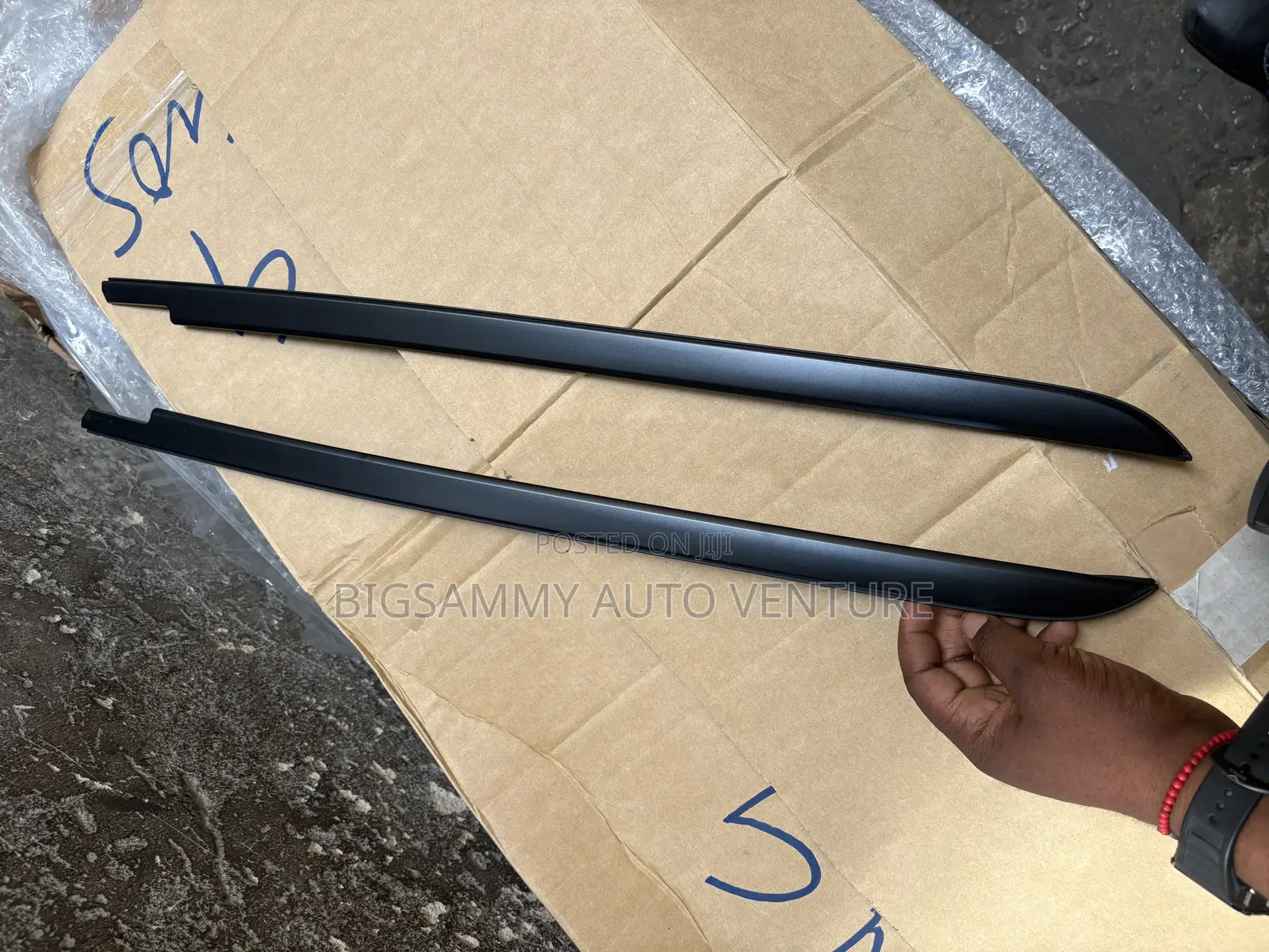 Toyota Prado 2024 / 2025 Windscreen / Windshield Chrome