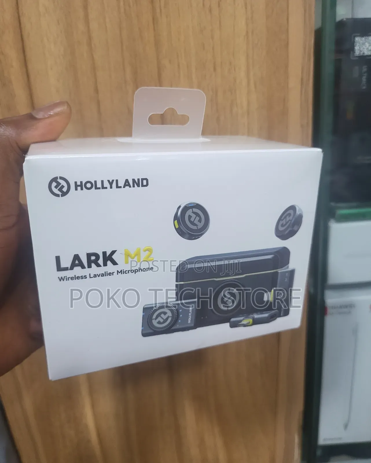 Hollyland Lark M2 Wireless Lavalier Microphone System.