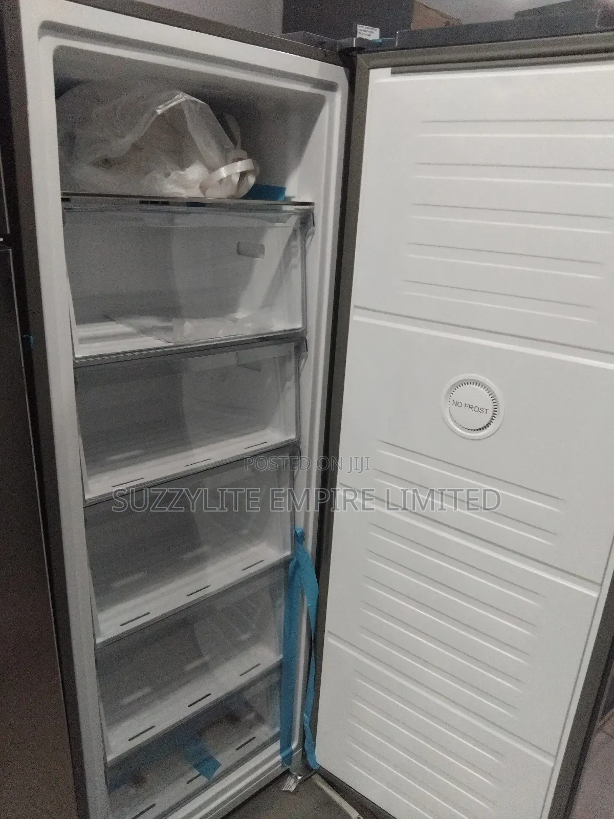 Aucma Standing Freezer Upright Freezer 236 Liters