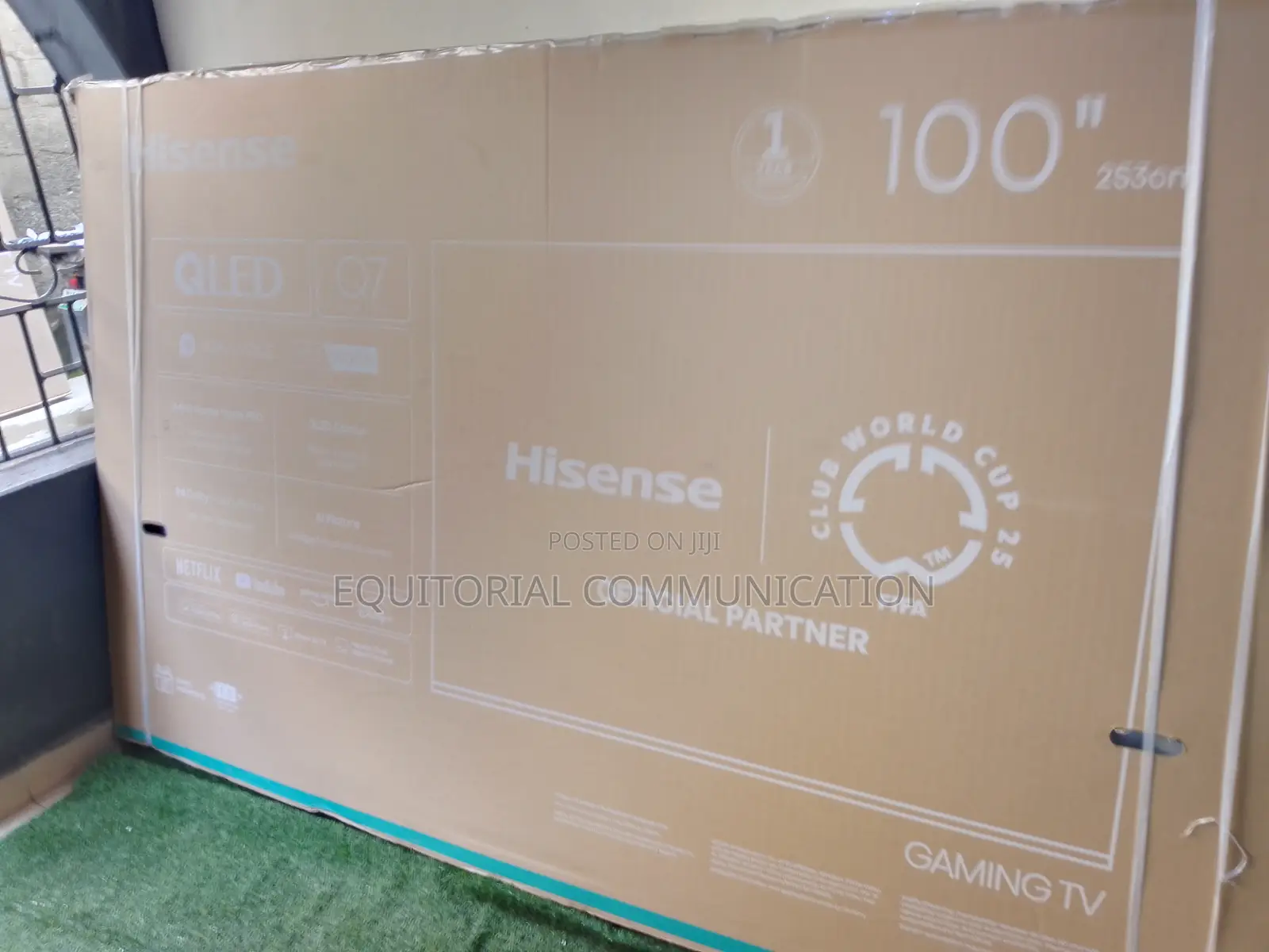 Hisense 100" Smart Tv With Qled Display Technology