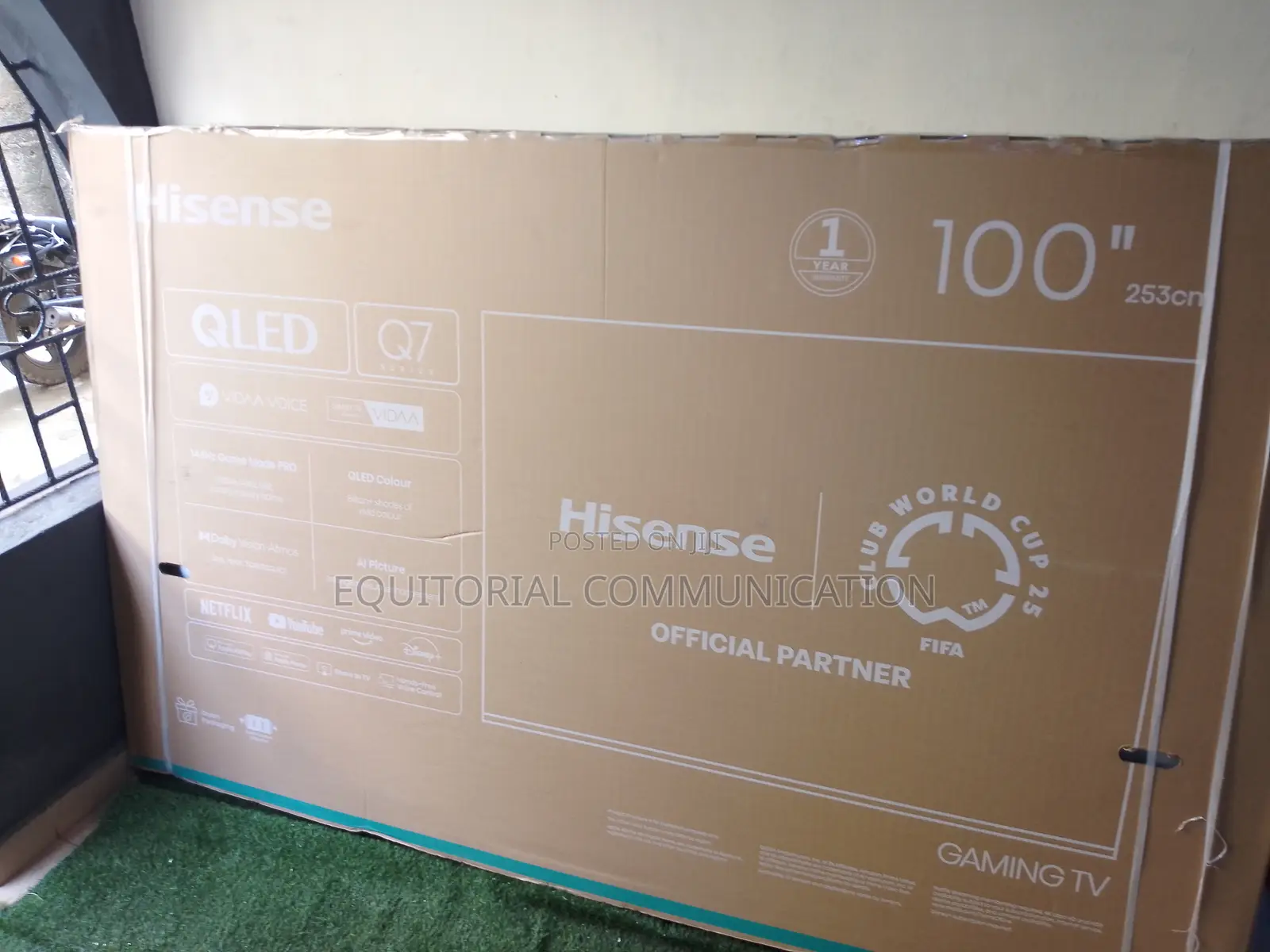 Hisense 100" Smart Tv With Qled Display Technology