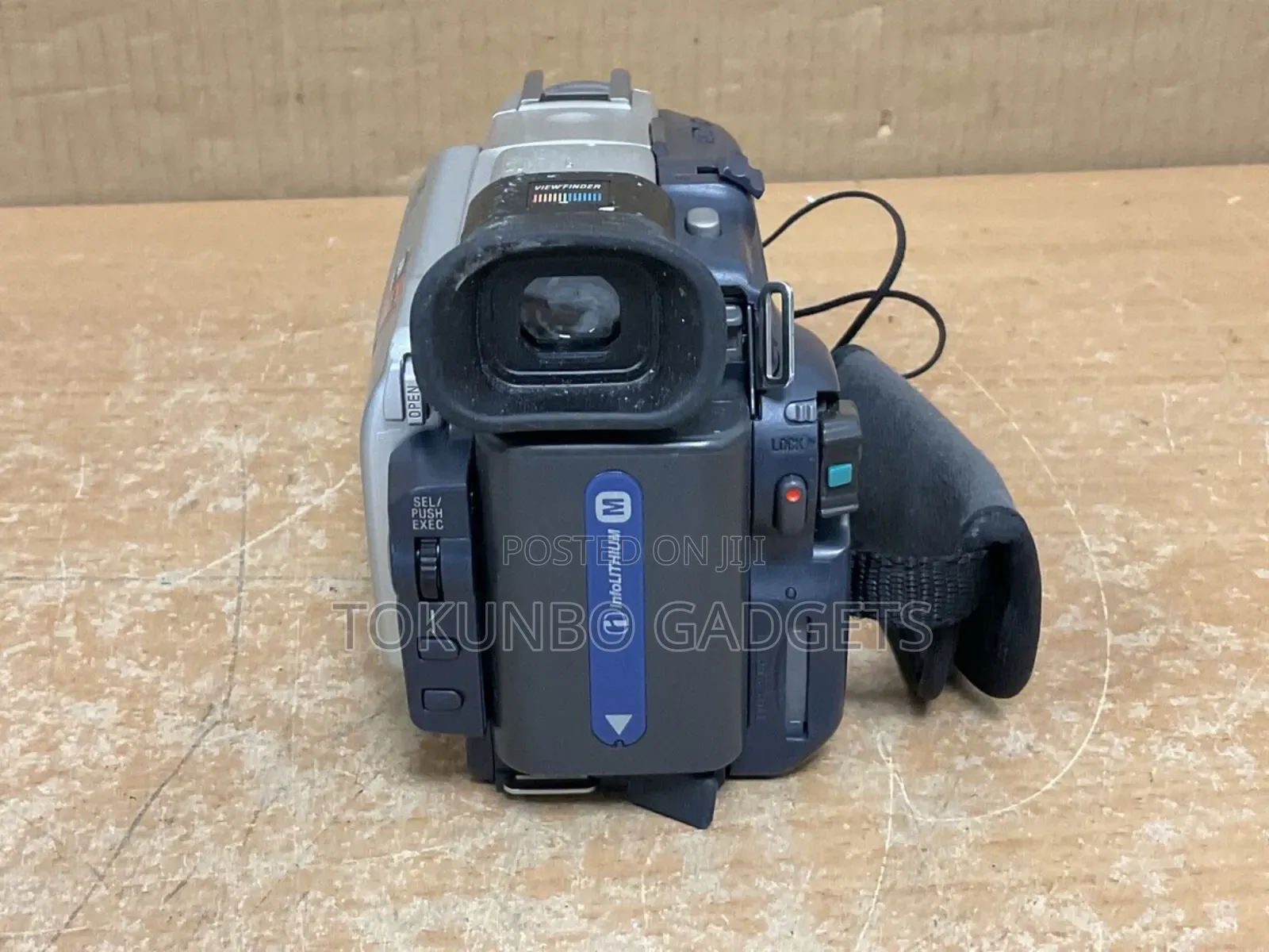 Sony Handycam DCR-Trv18e Handheld Minidv Camcorder