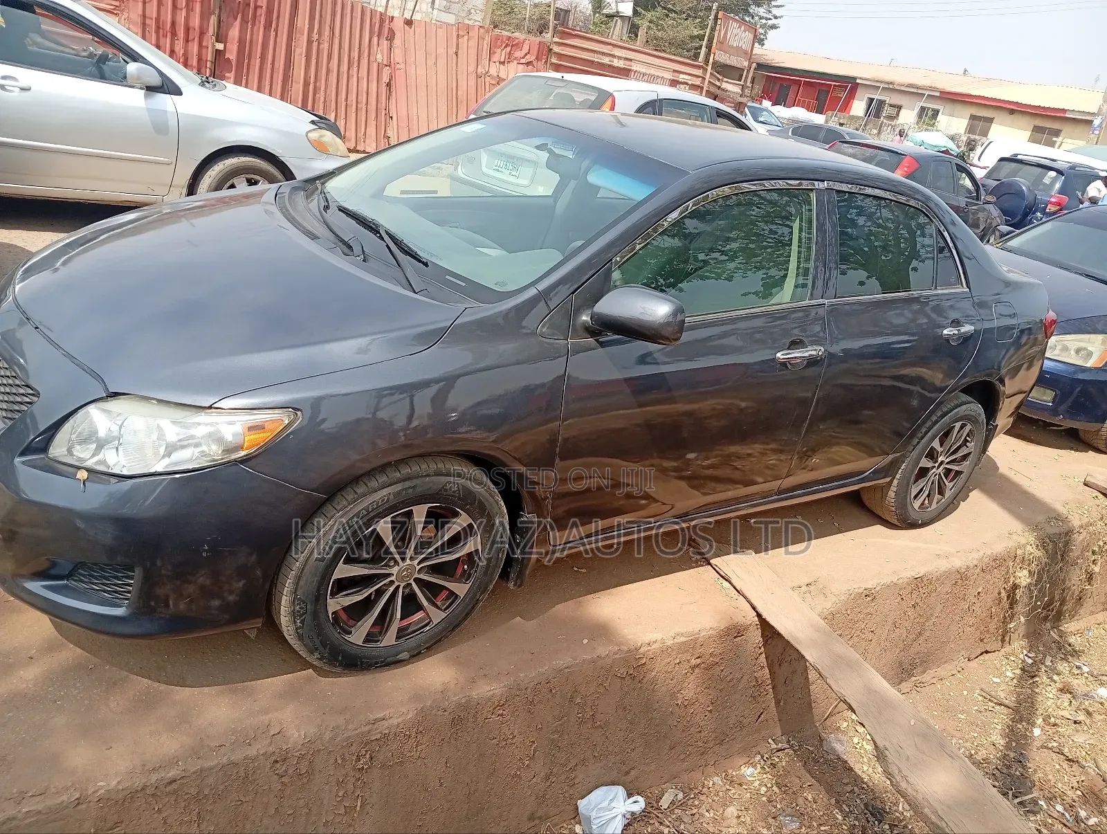Toyota Corolla LE 4dr Sedan (1.8L 4cyl 4A) 2010 Gray
