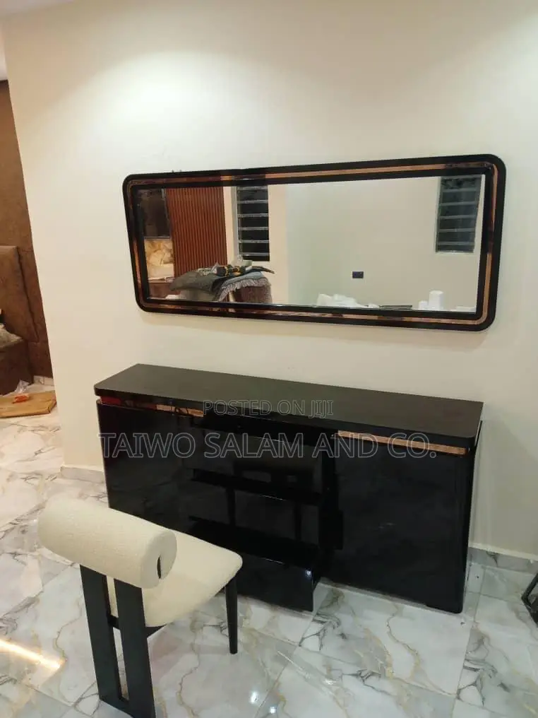 Furnished 3bdrm Duplex in Jericho for sale