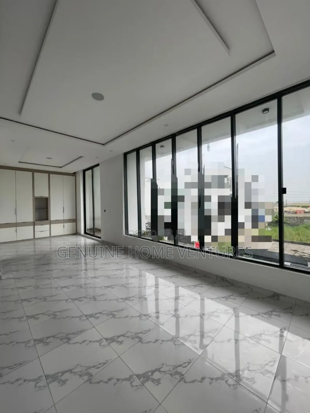 5bdrm Duplex in Osapa London for sale