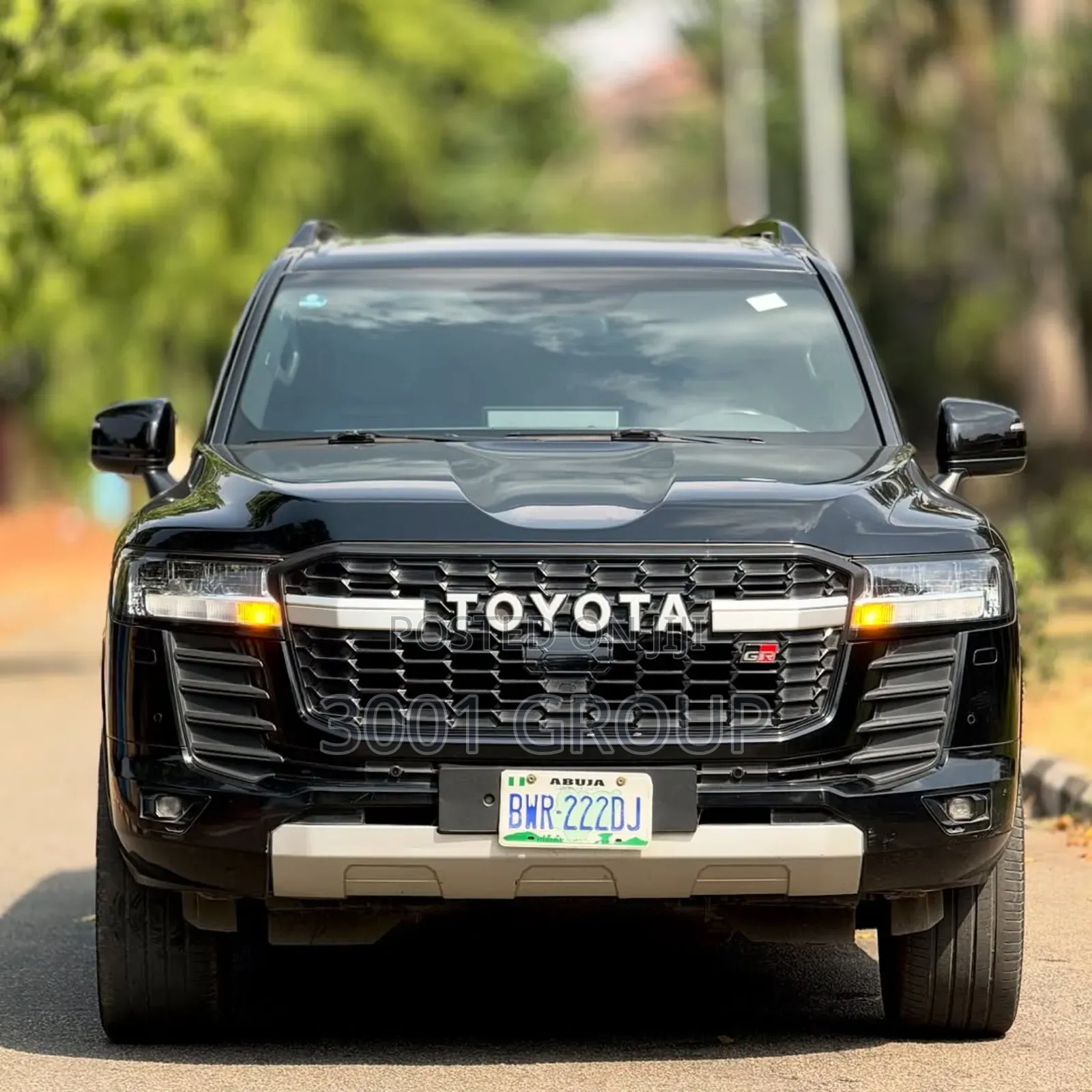 Toyota Land Cruiser LC300 2023 Black